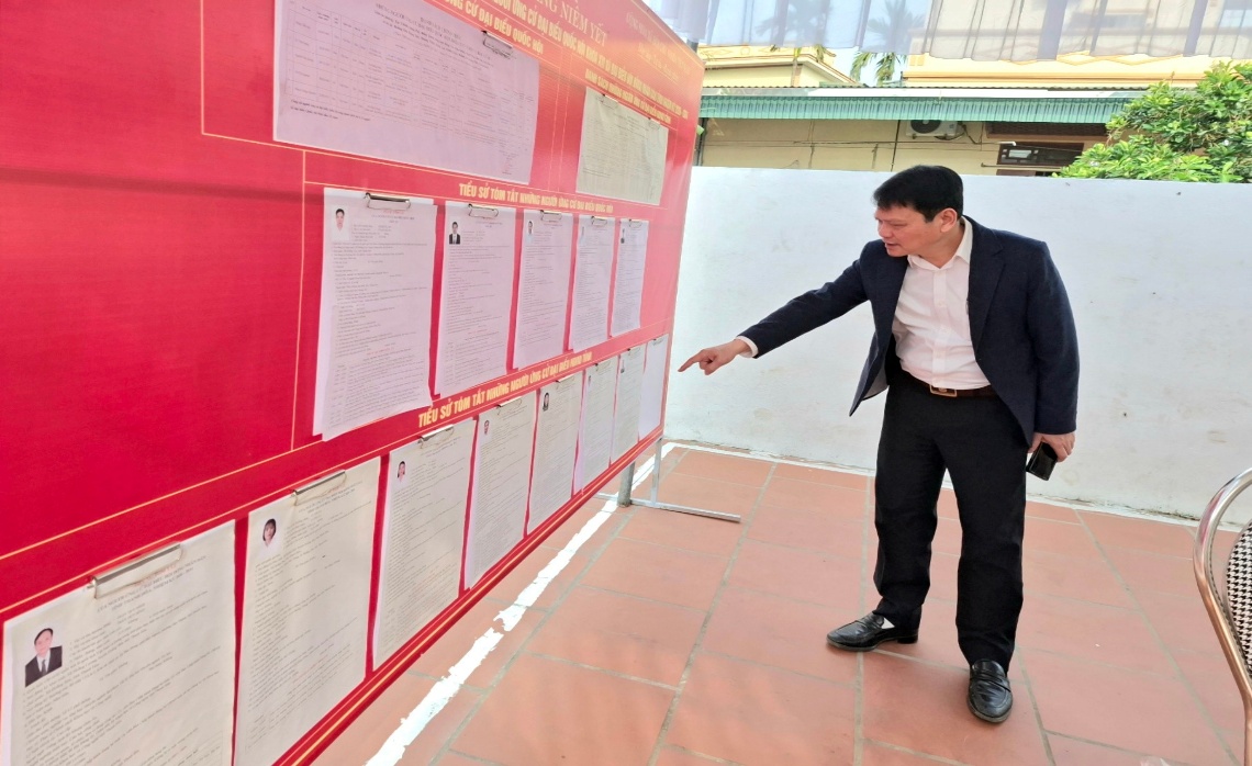 Có thể là hình ảnh về sơ đồ tầng, bản thiết kế, bộ vét và văn bản