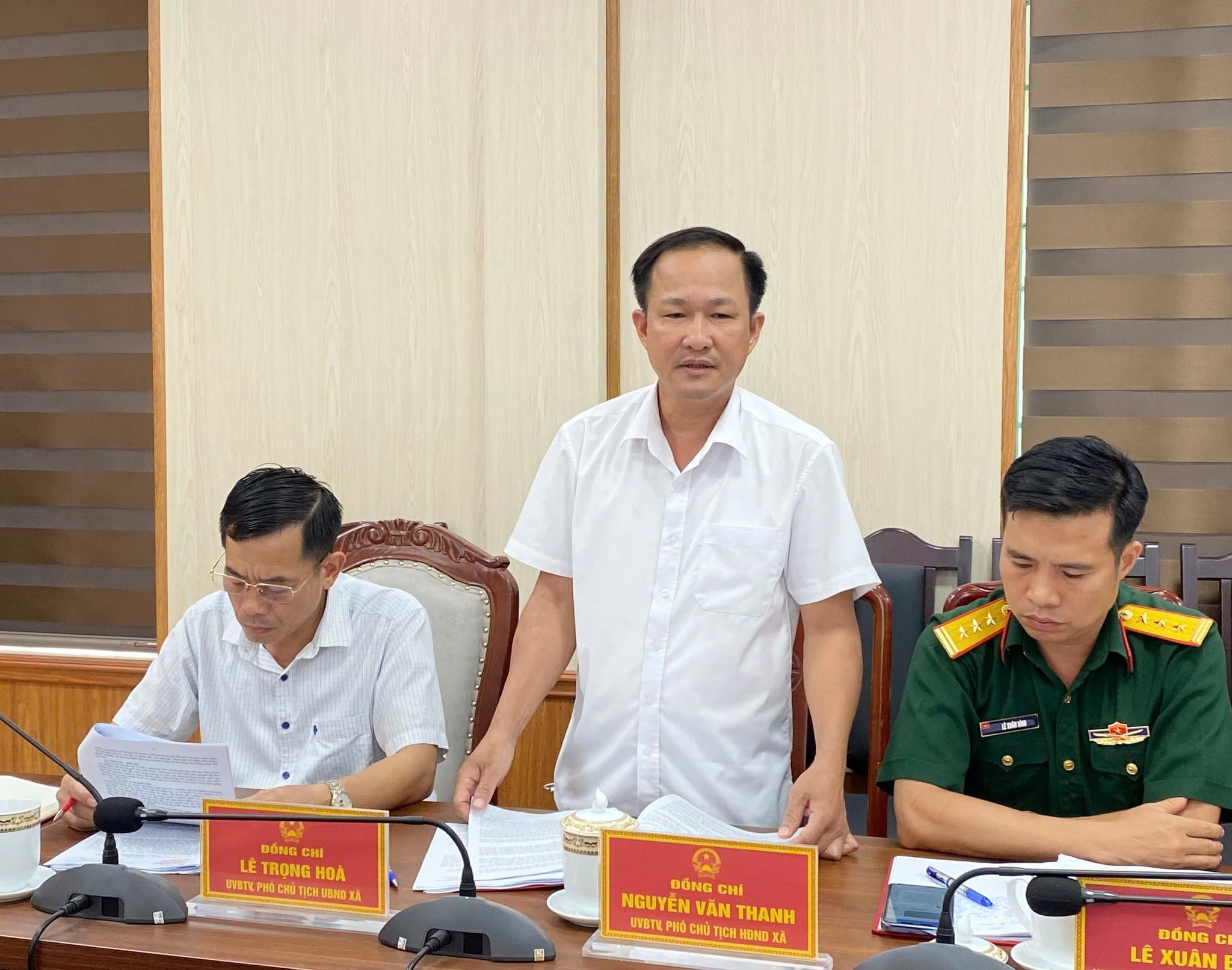 Anh-tin-bai