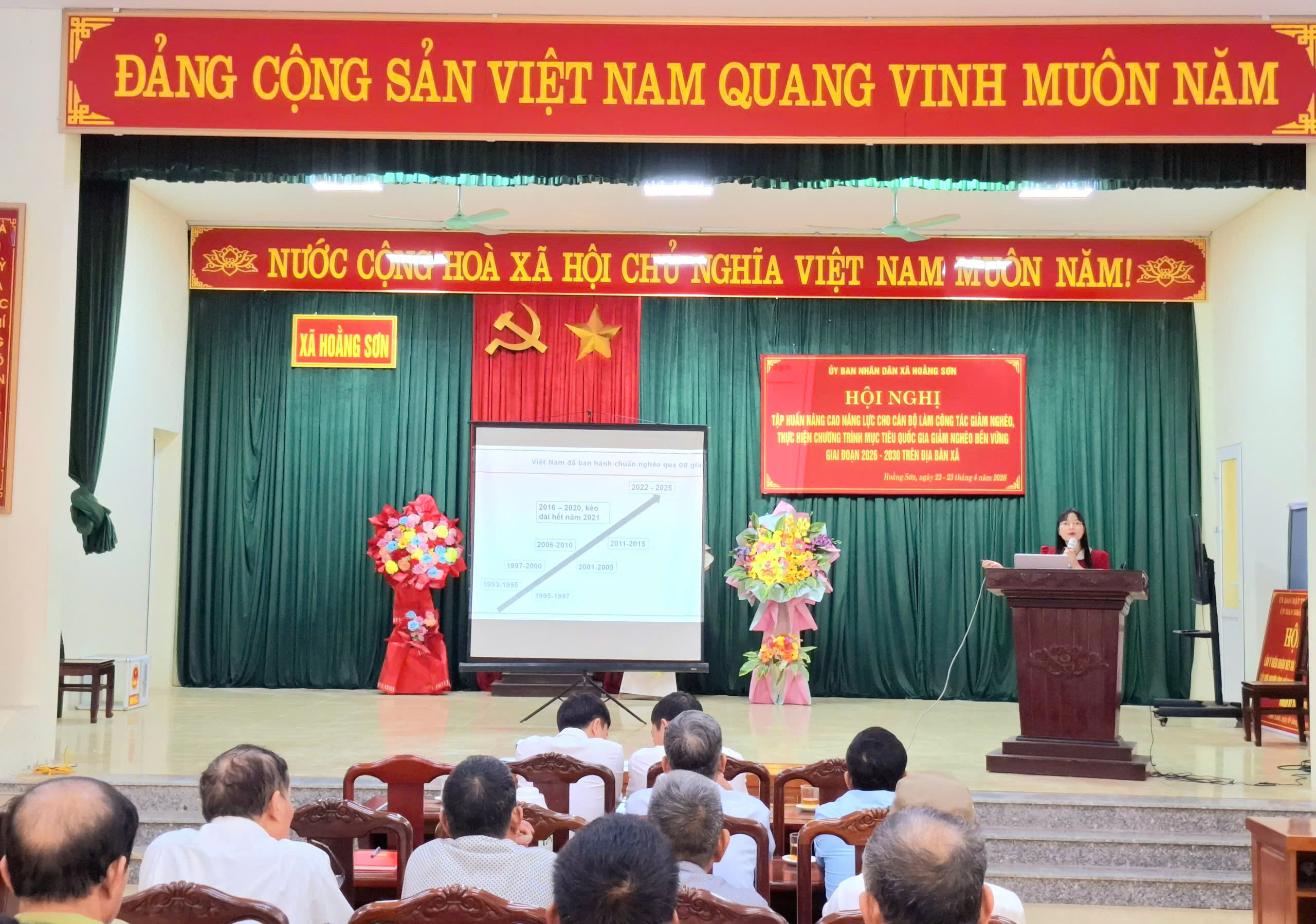UBND XÃ HOẰNG SƠN TỔ CHỨC HỘI NGHỊ NÂNG CAO NĂNG LỰC CHO CÁN BỘ LÀM CÔNG TÁC GIẢM NGHÈO NĂM 2026