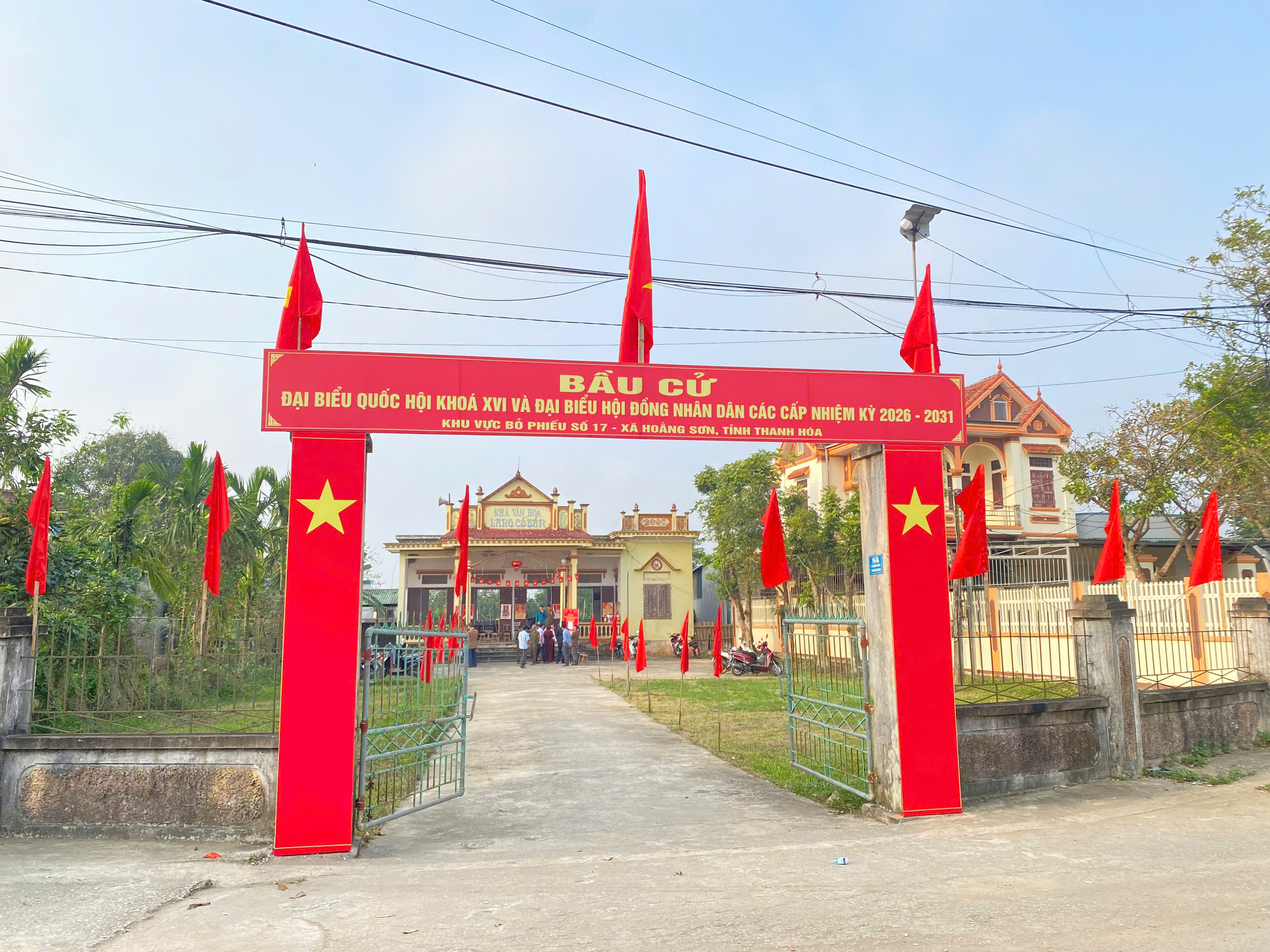 Anh-tin-bai