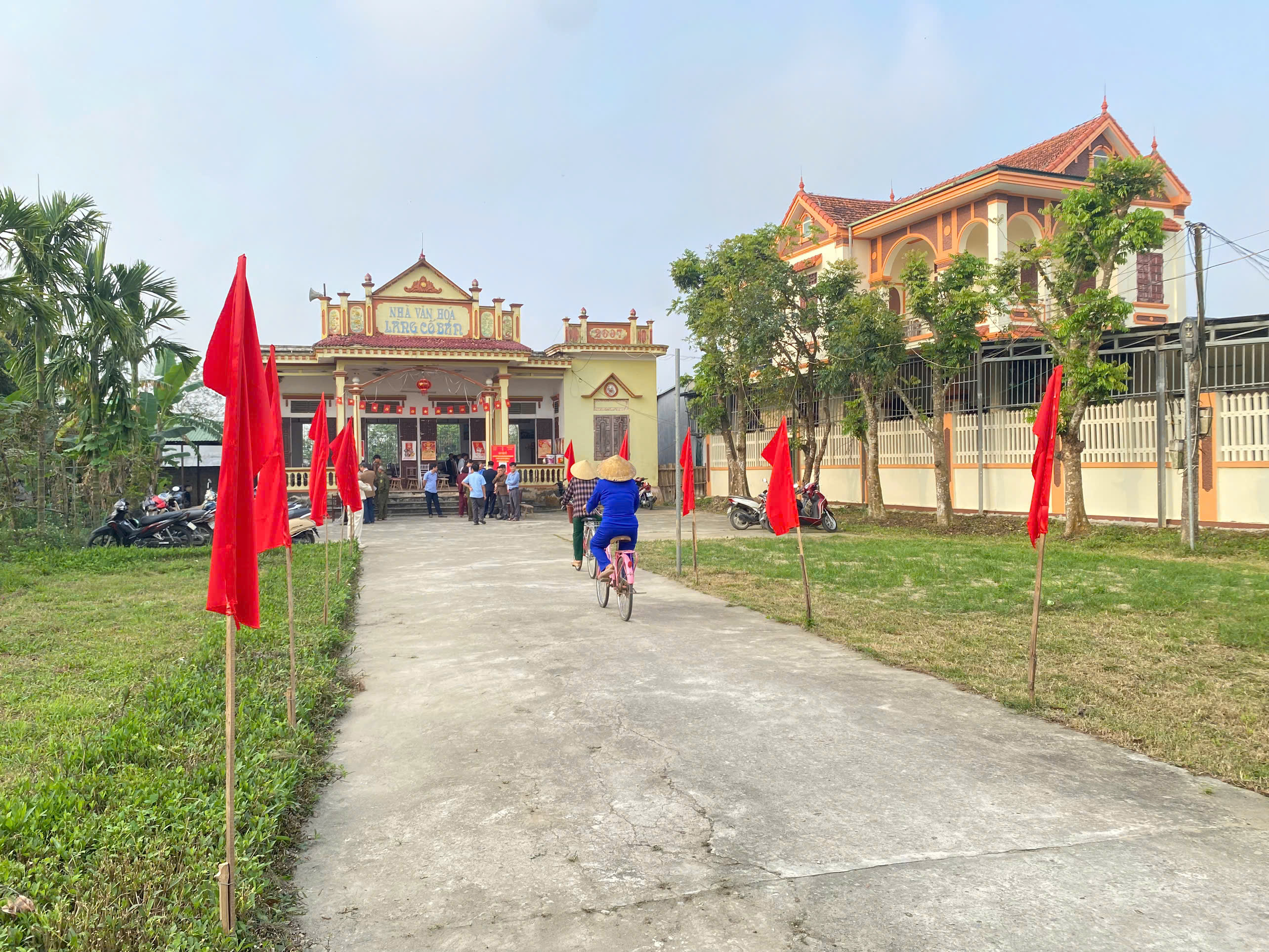 Anh-tin-bai