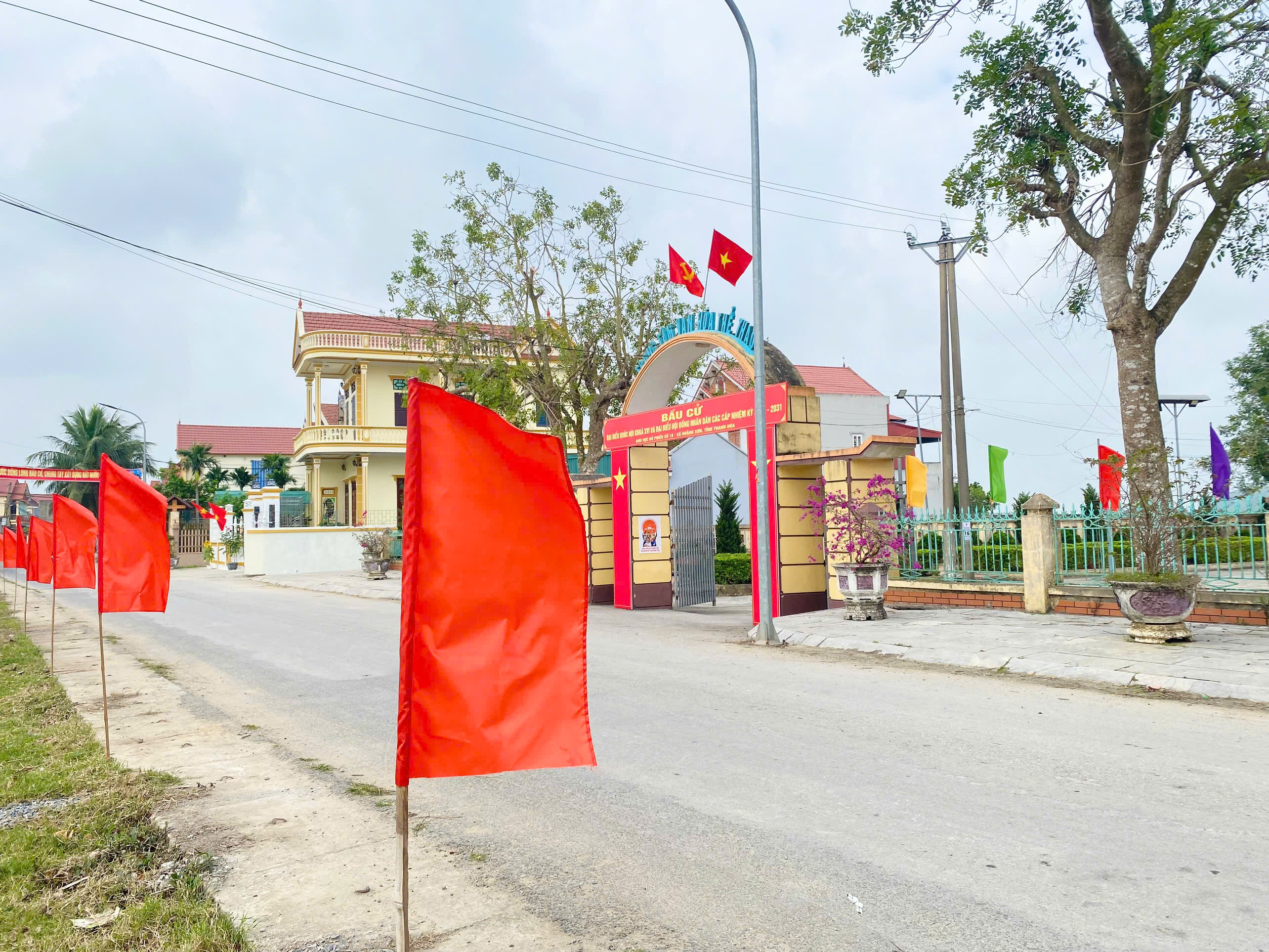 Anh-tin-bai