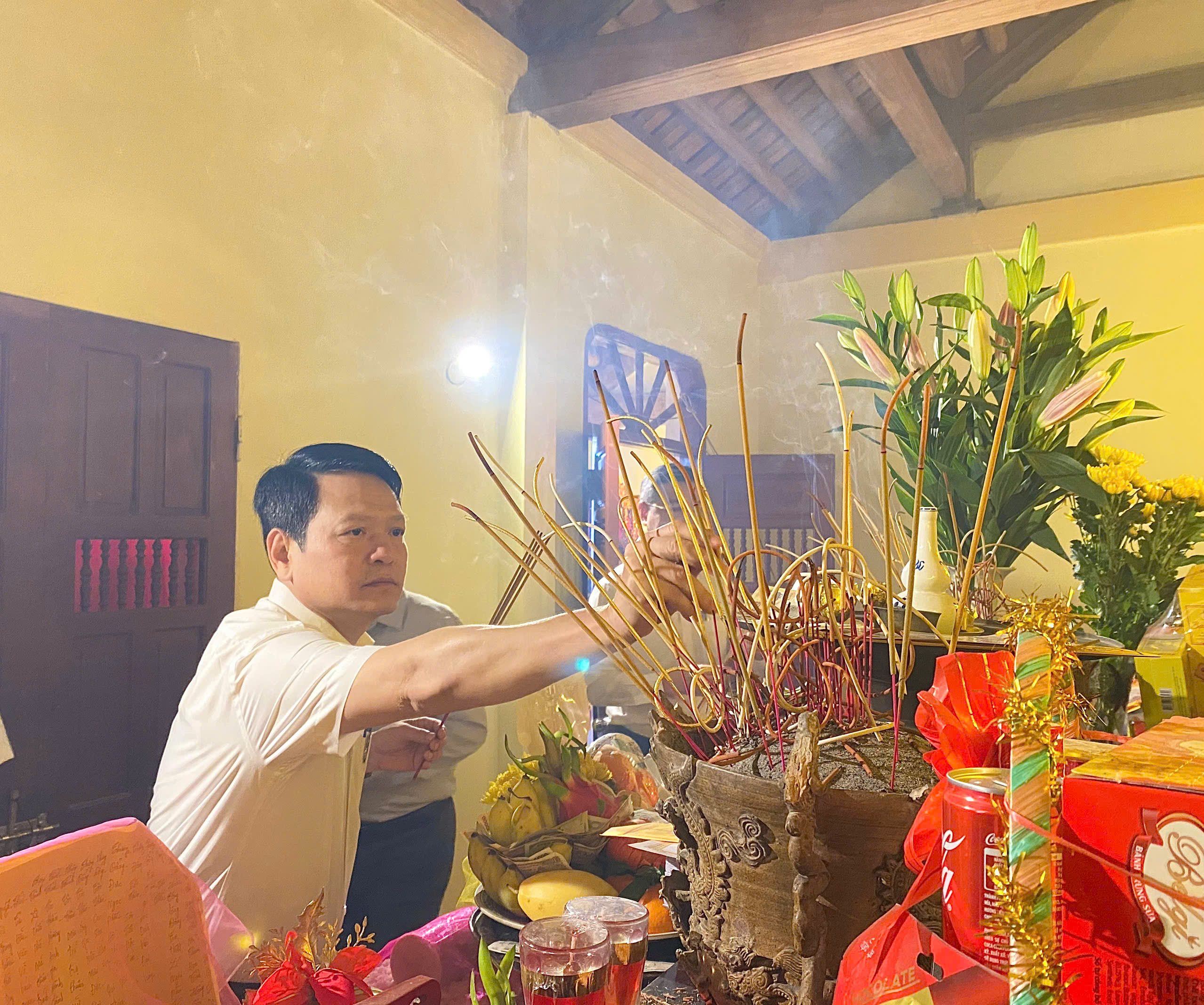 Anh-tin-bai