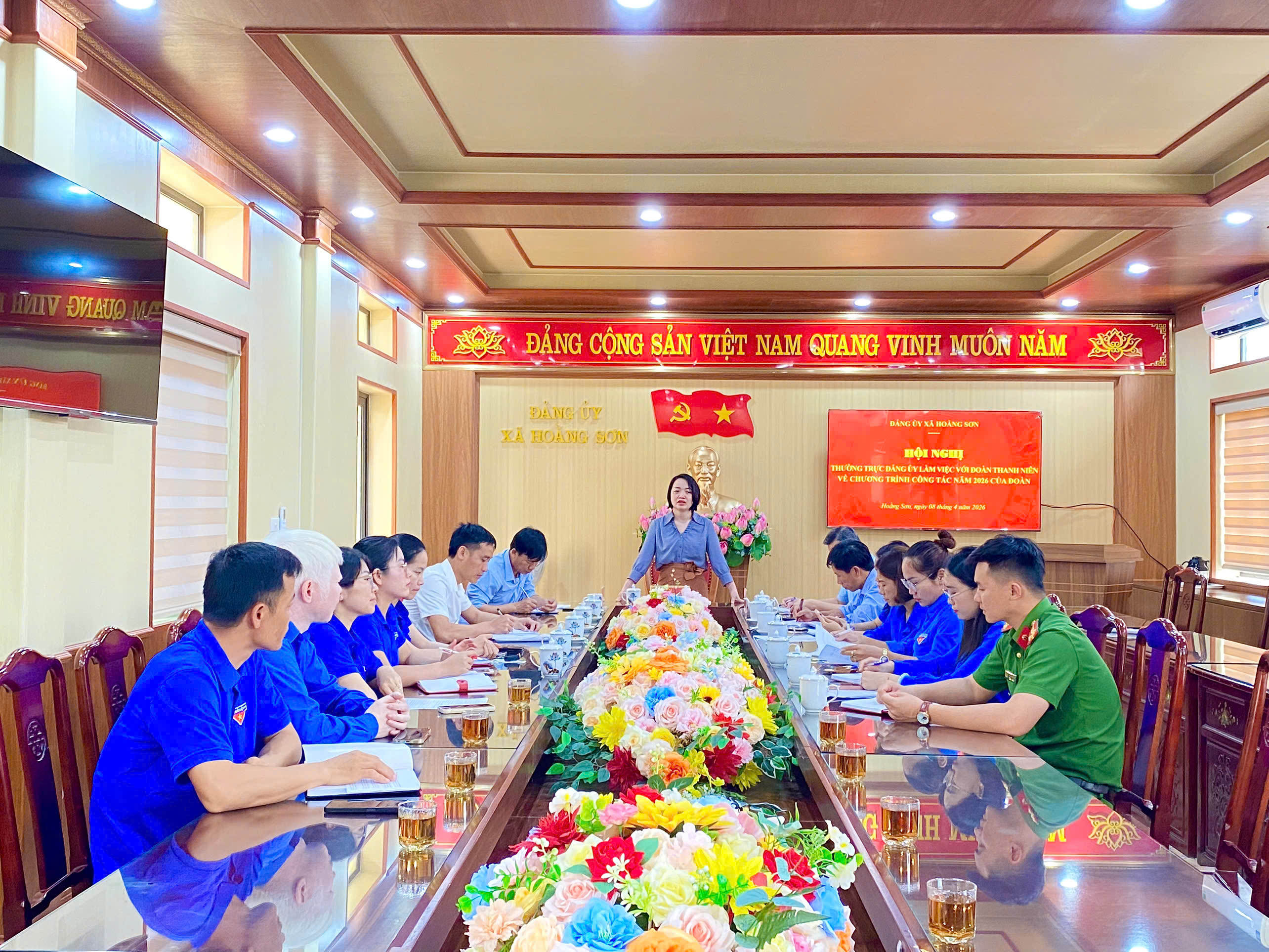 THƯỜNG TRỰC ĐẢNG ỦY XÃ LÀM VIỆC VỚI BAN CHẤP HÀNH ĐOÀN TNCS HỒ CHÍ MINH XÃ 
