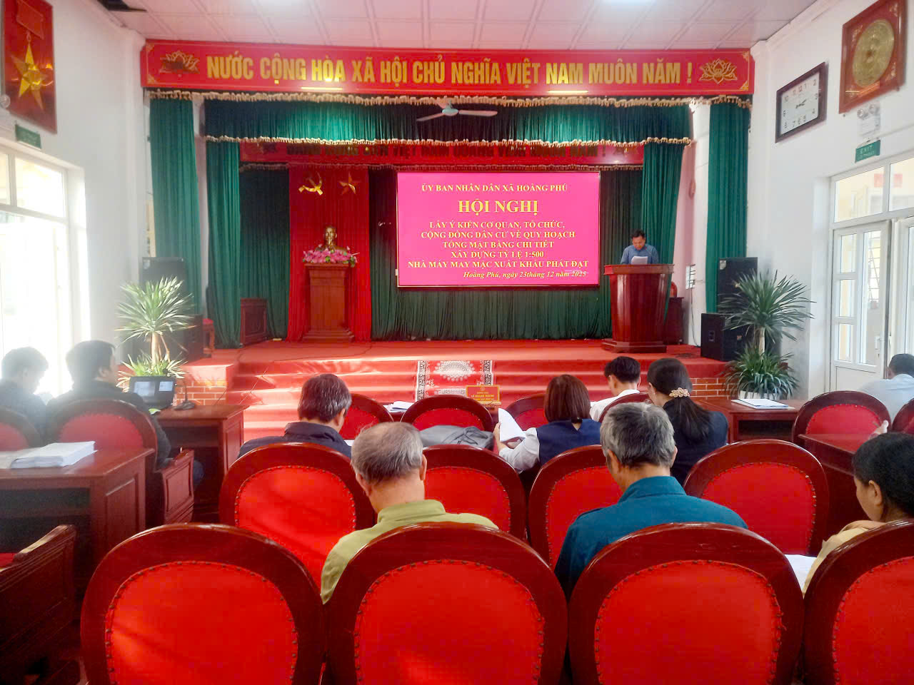 Xã Hoằng Phú tổ chức hội nghị lấy ý kiến cộng đồng về Quy hoạch chi tiết xây dựng tỷ lệ 1/500 Nhà máy may mặc xuất khẩu Phát Đạt.