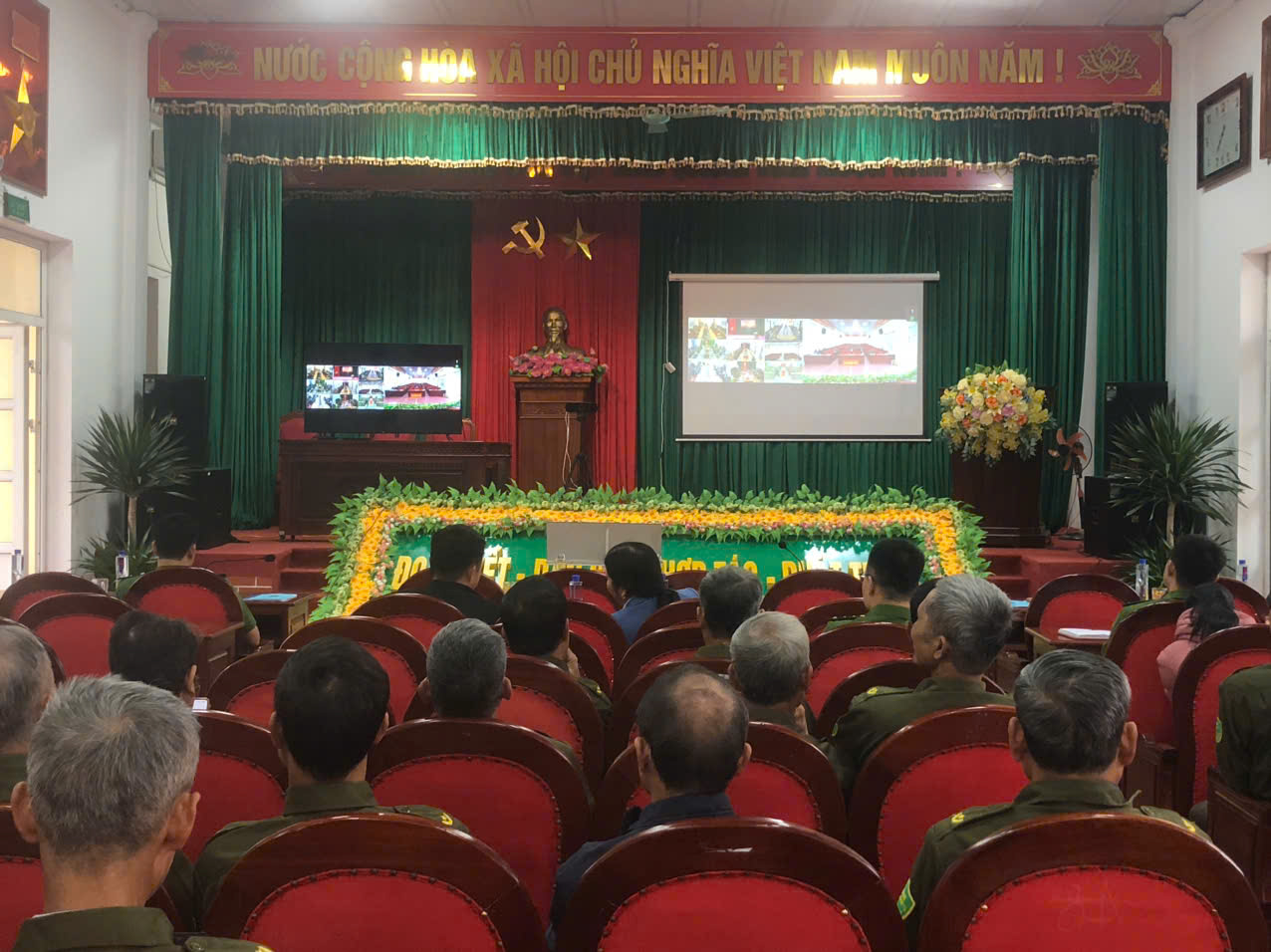 UBND xã Hoằng Phú tham dự hội nghị trực tuyến toàn tỉnh tập huấn công tác thi hành án hình sự tại cộng đồng và tái hòa nhập cộng đồng