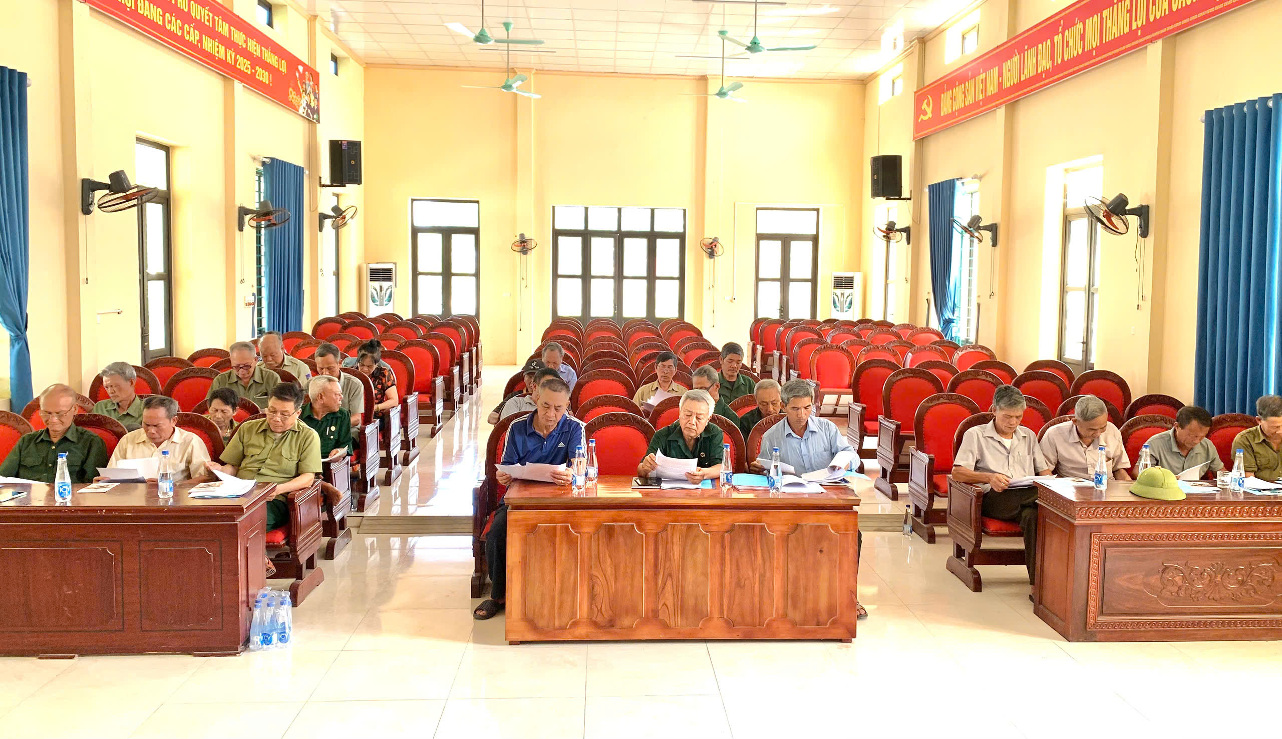 Hội Cựu chiến binh xã Hoằng Phú tổ chức hội nghị  ban chấp hành đánh giá công tác tháng 5, triển khai nhiệm vụ tháng 6 năm 2026.