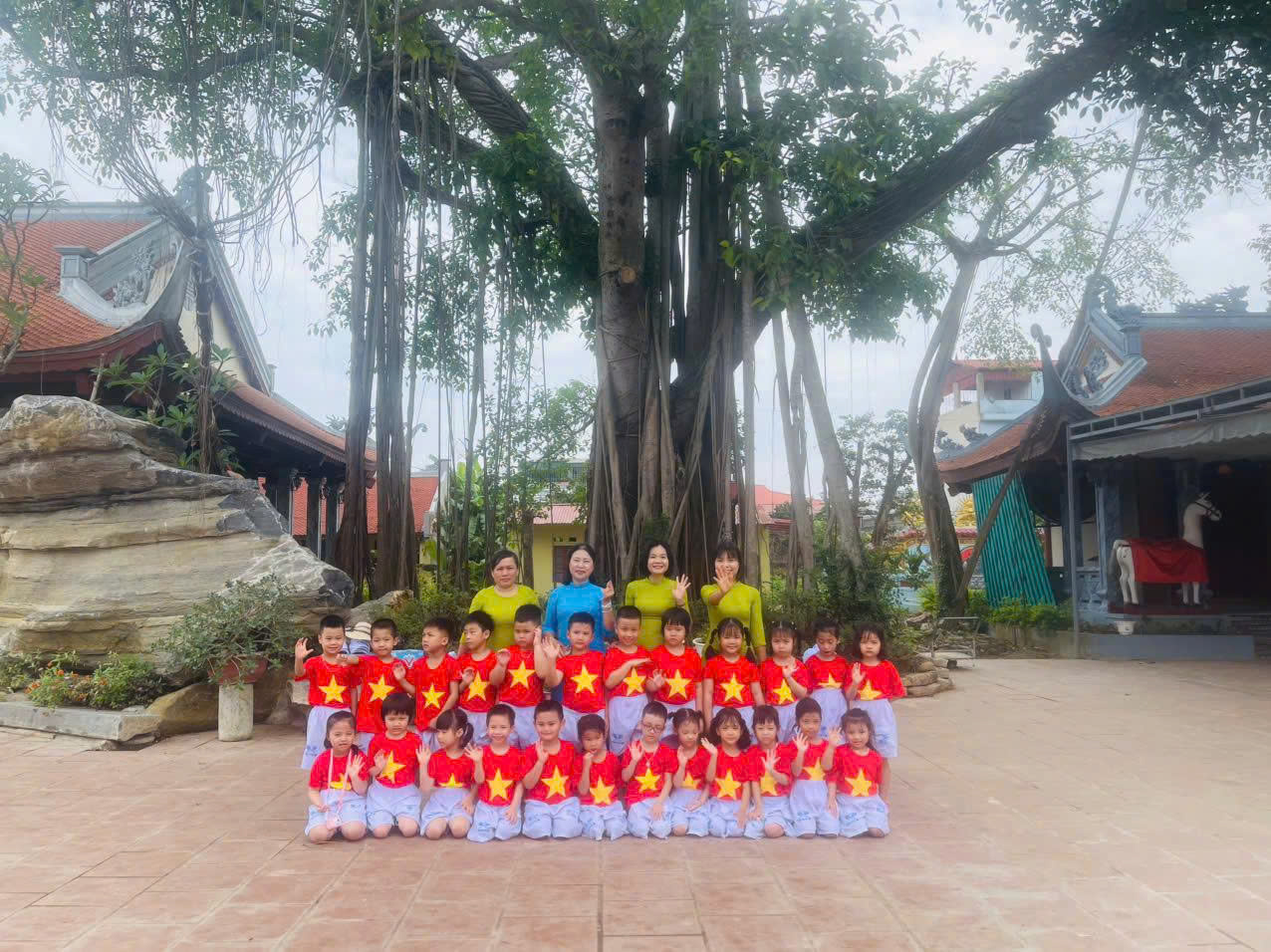 Anh-tin-bai