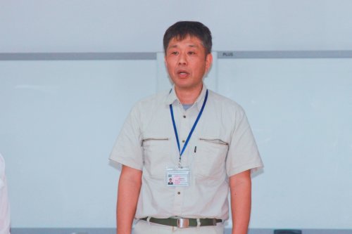 3. Ông Kimusa Masanori Trợ lý phó Trưởng chi nhánh Hoằng Hóa Công ty TNHH Sakurai Việt Nam thông tin tới đoàn một số hoạt động của công ty..jpg