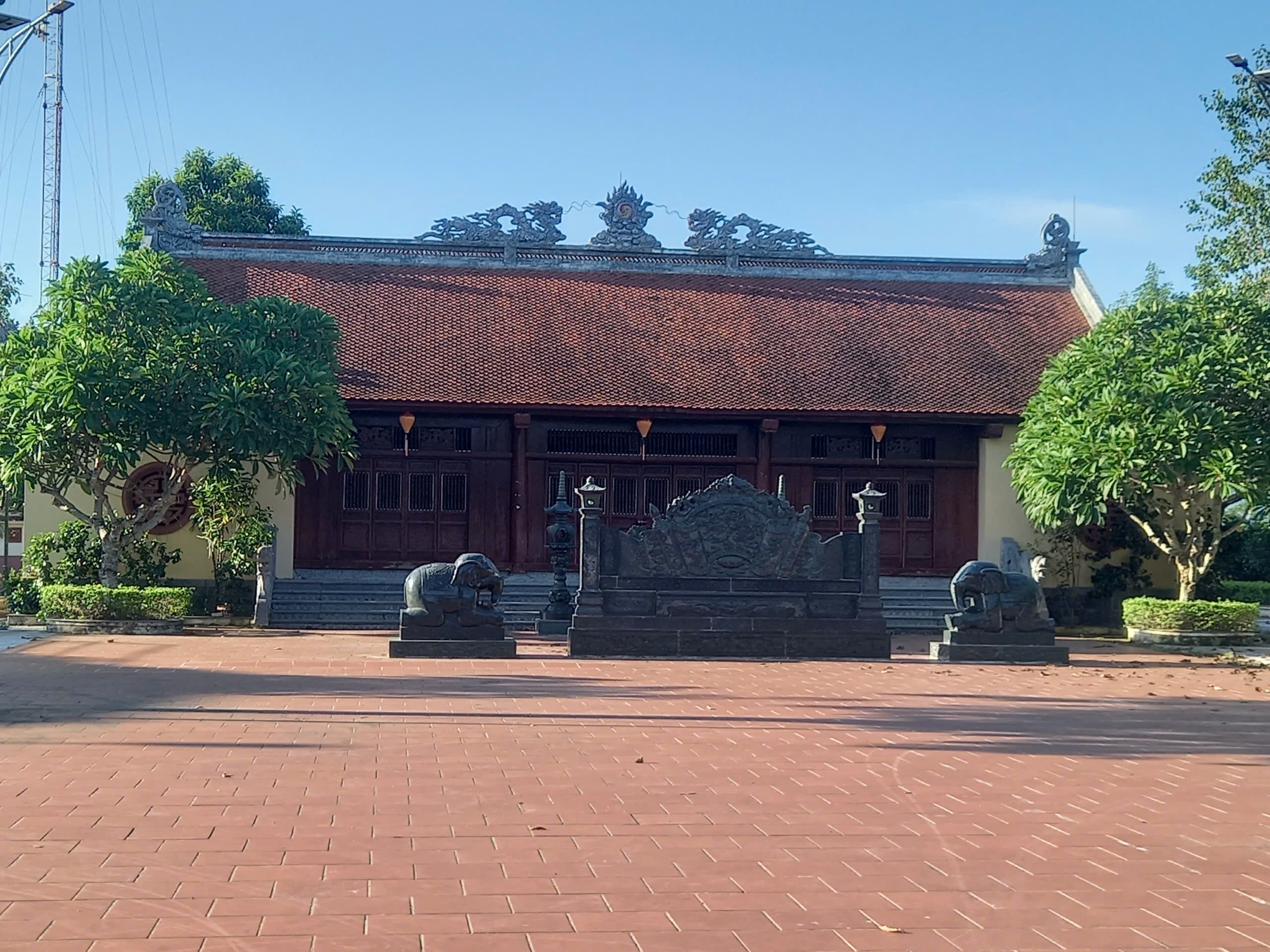 Anh-tin-bai