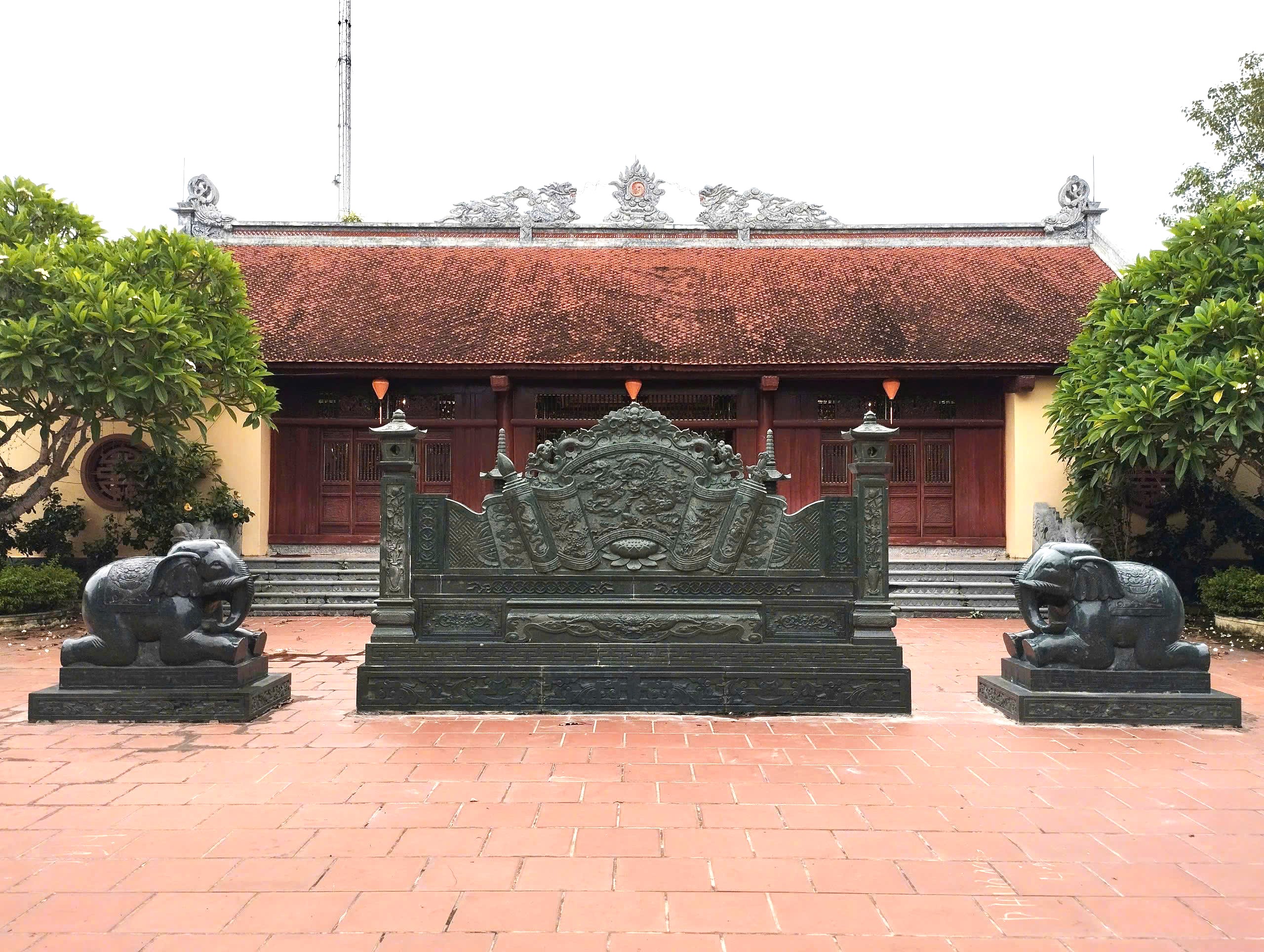 Anh-tin-bai