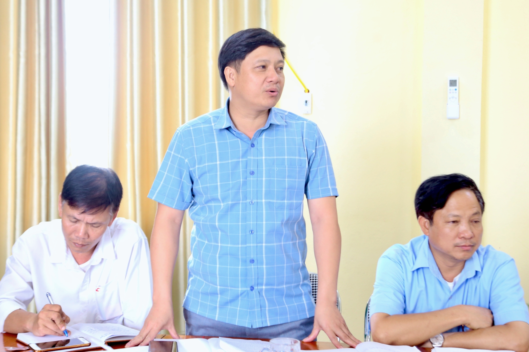 Anh-tin-bai