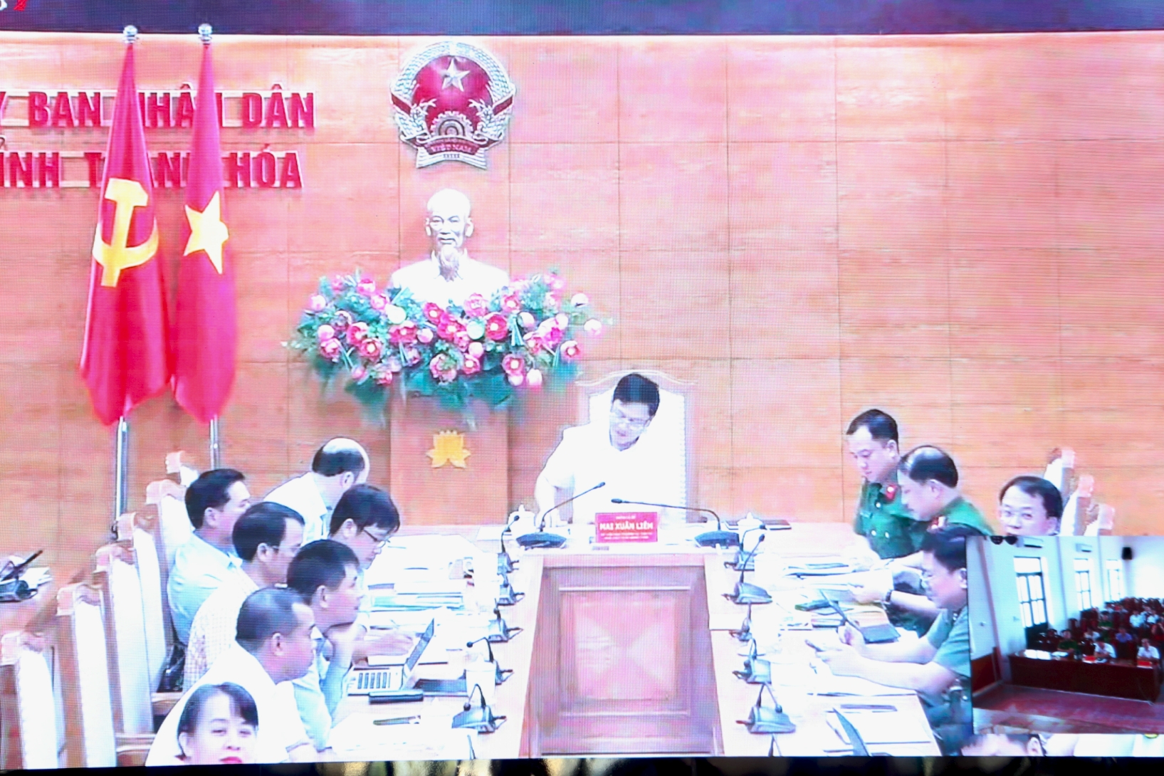 Anh-tin-bai