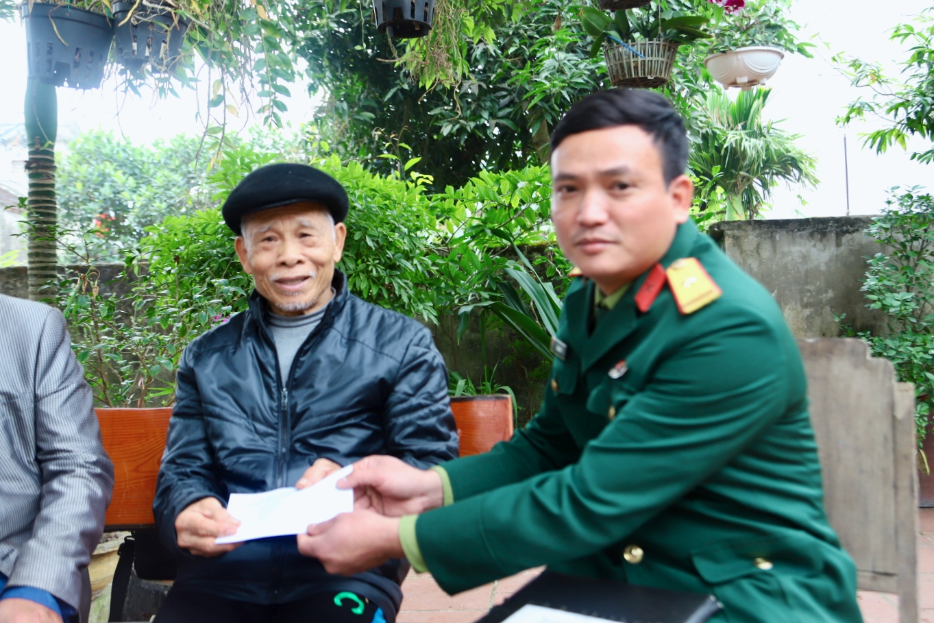 Anh-tin-bai
