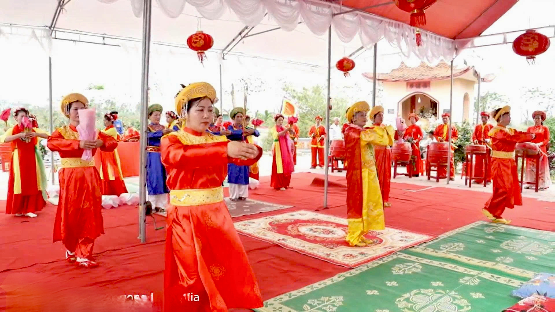 Anh-tin-bai