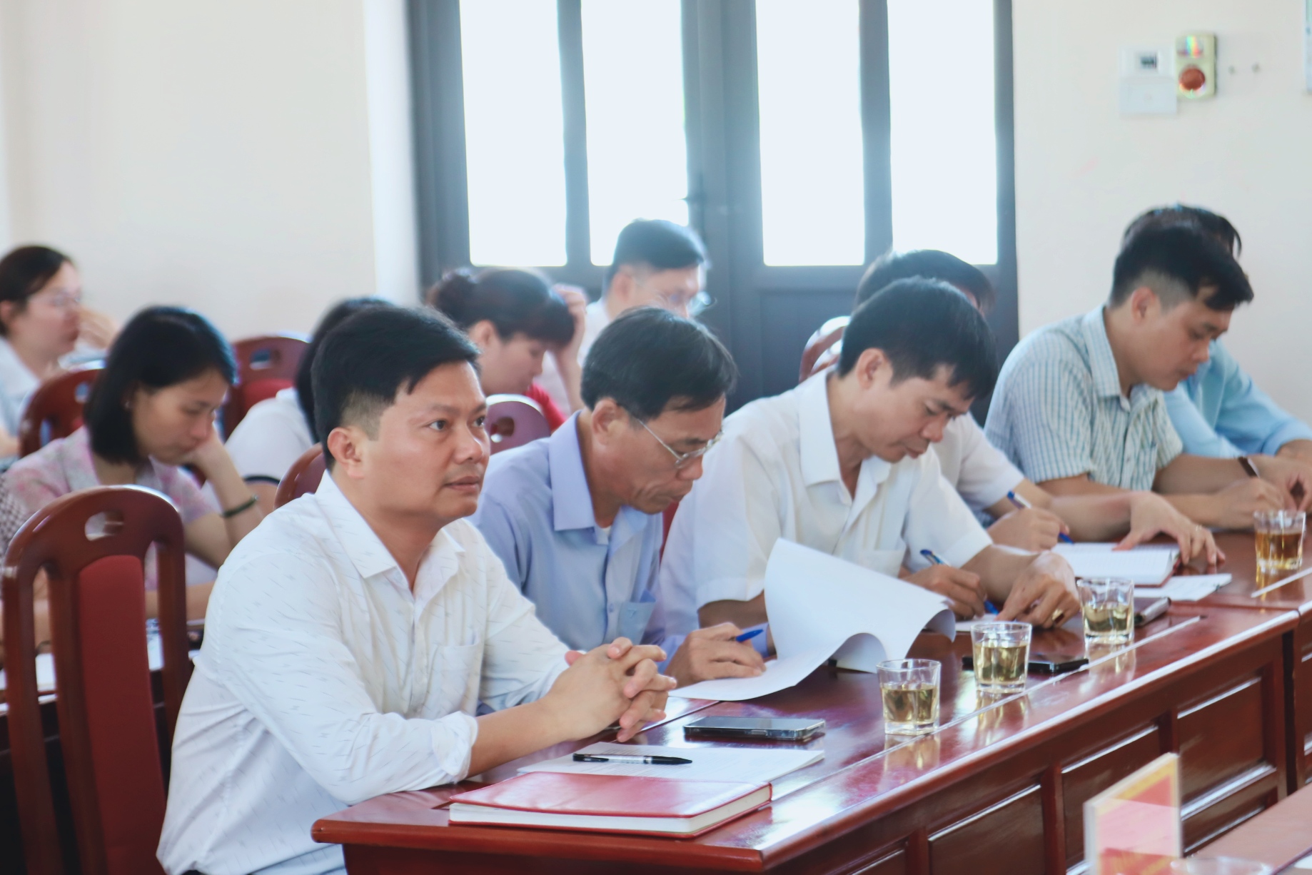 Anh-tin-bai