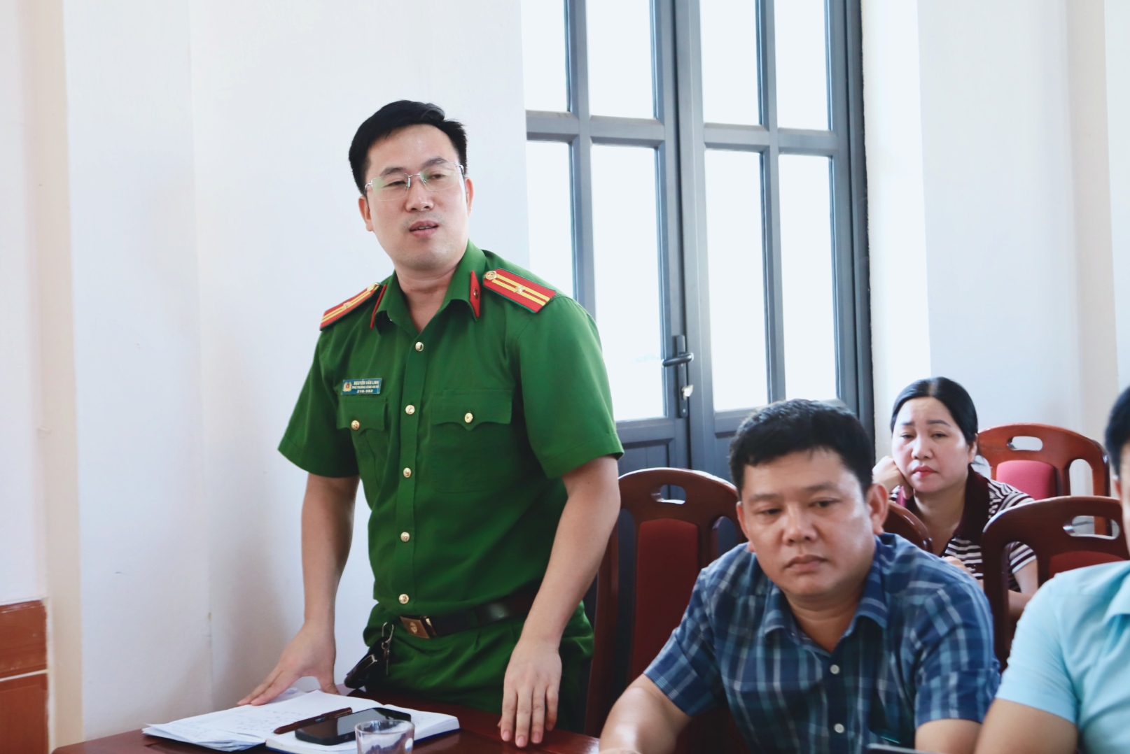 Anh-tin-bai