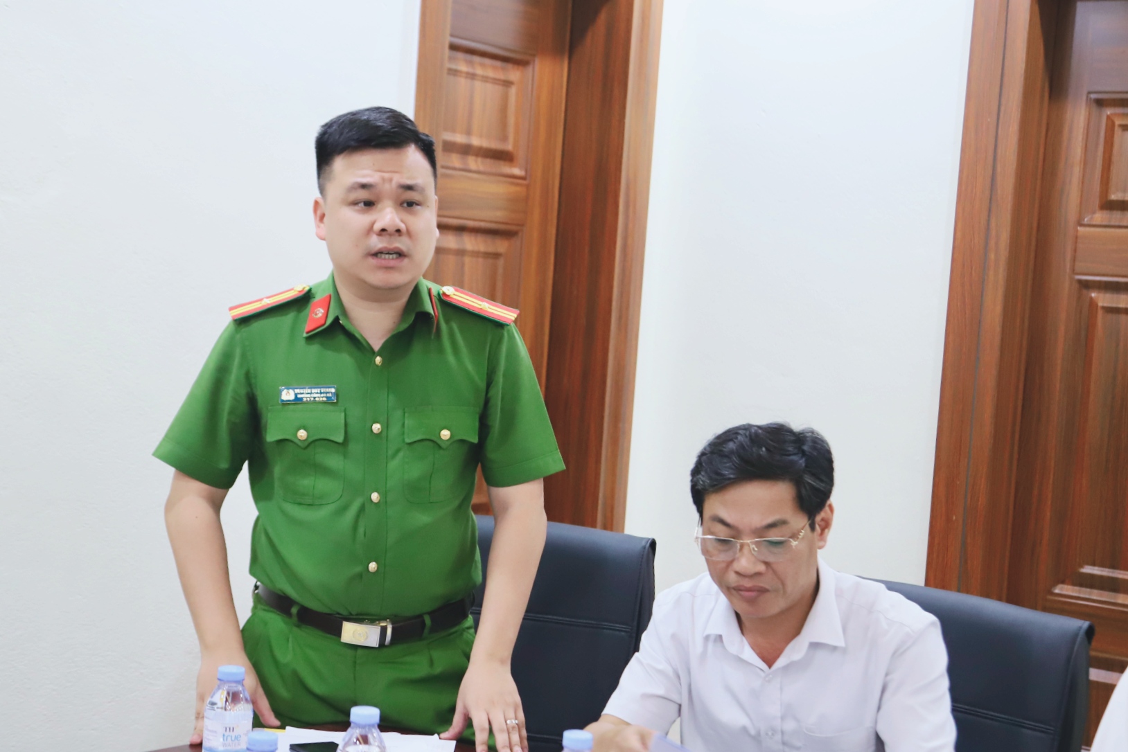 Anh-tin-bai