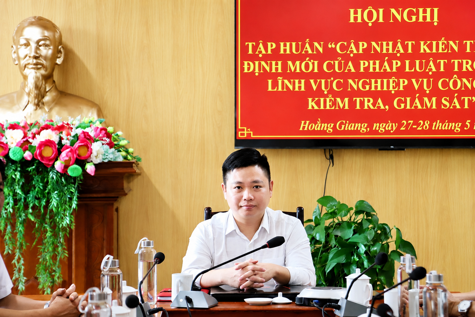Anh-tin-bai