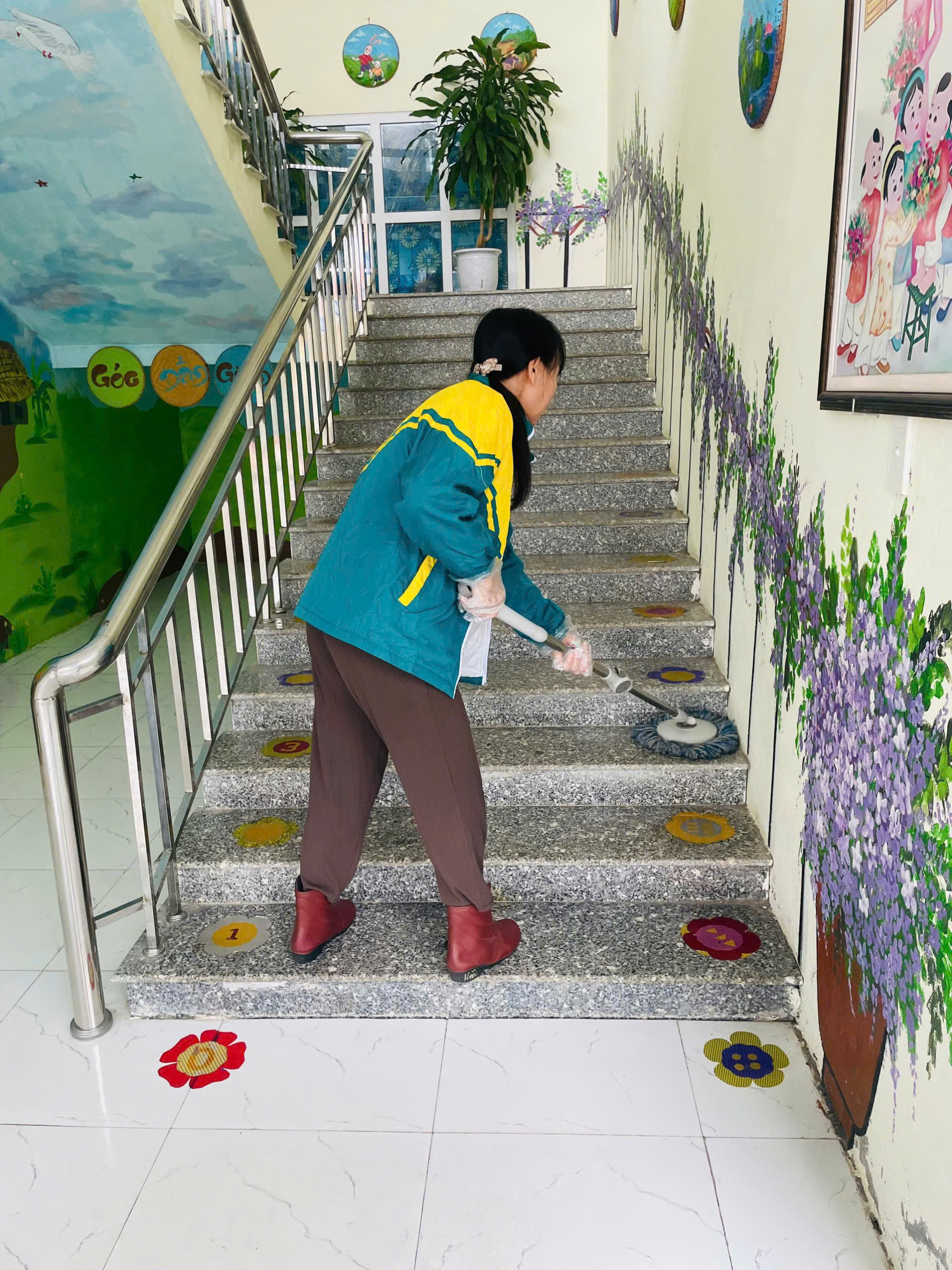 Anh-tin-bai