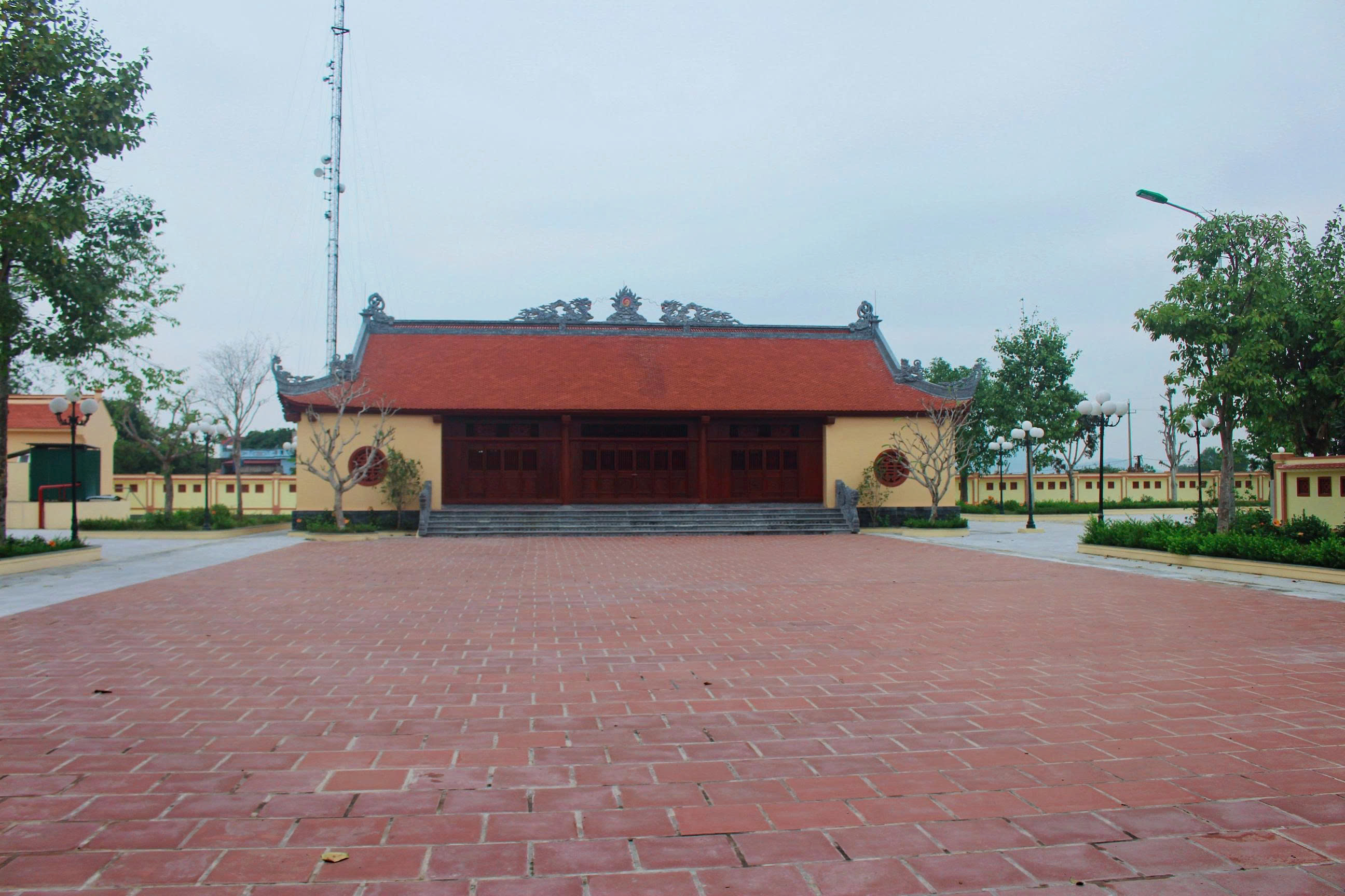 Anh-tin-bai