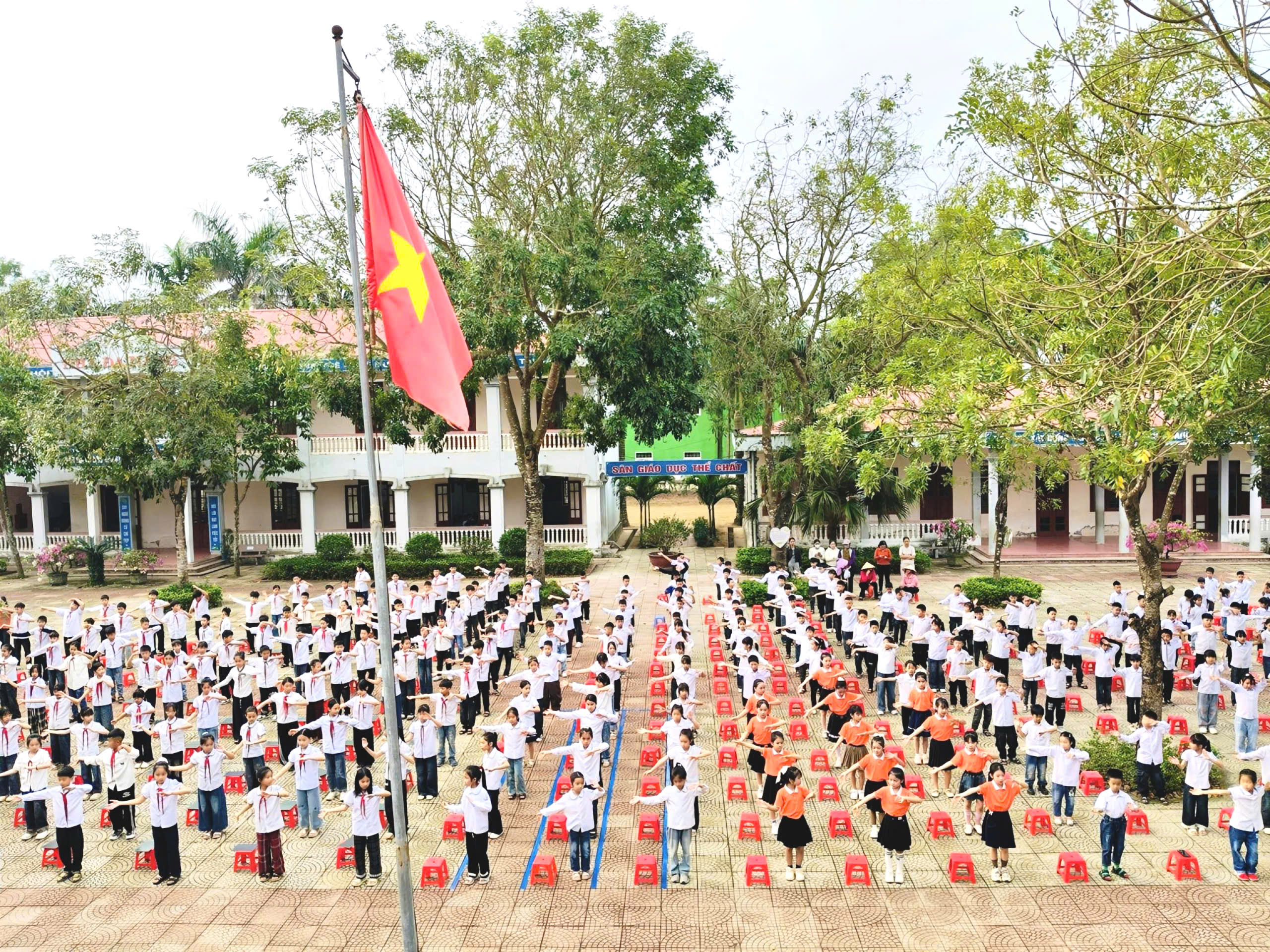 Anh-tin-bai