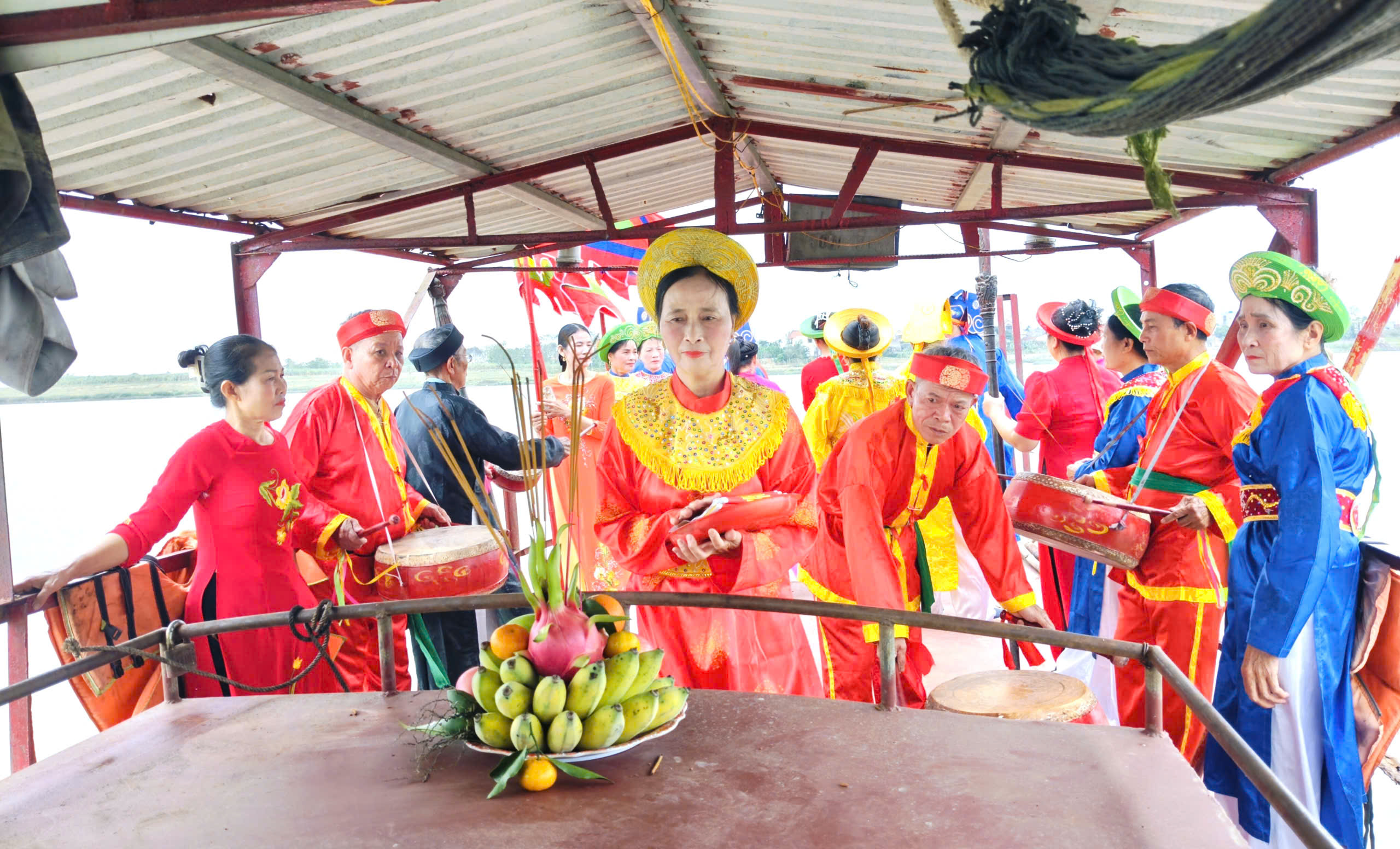Anh-tin-bai