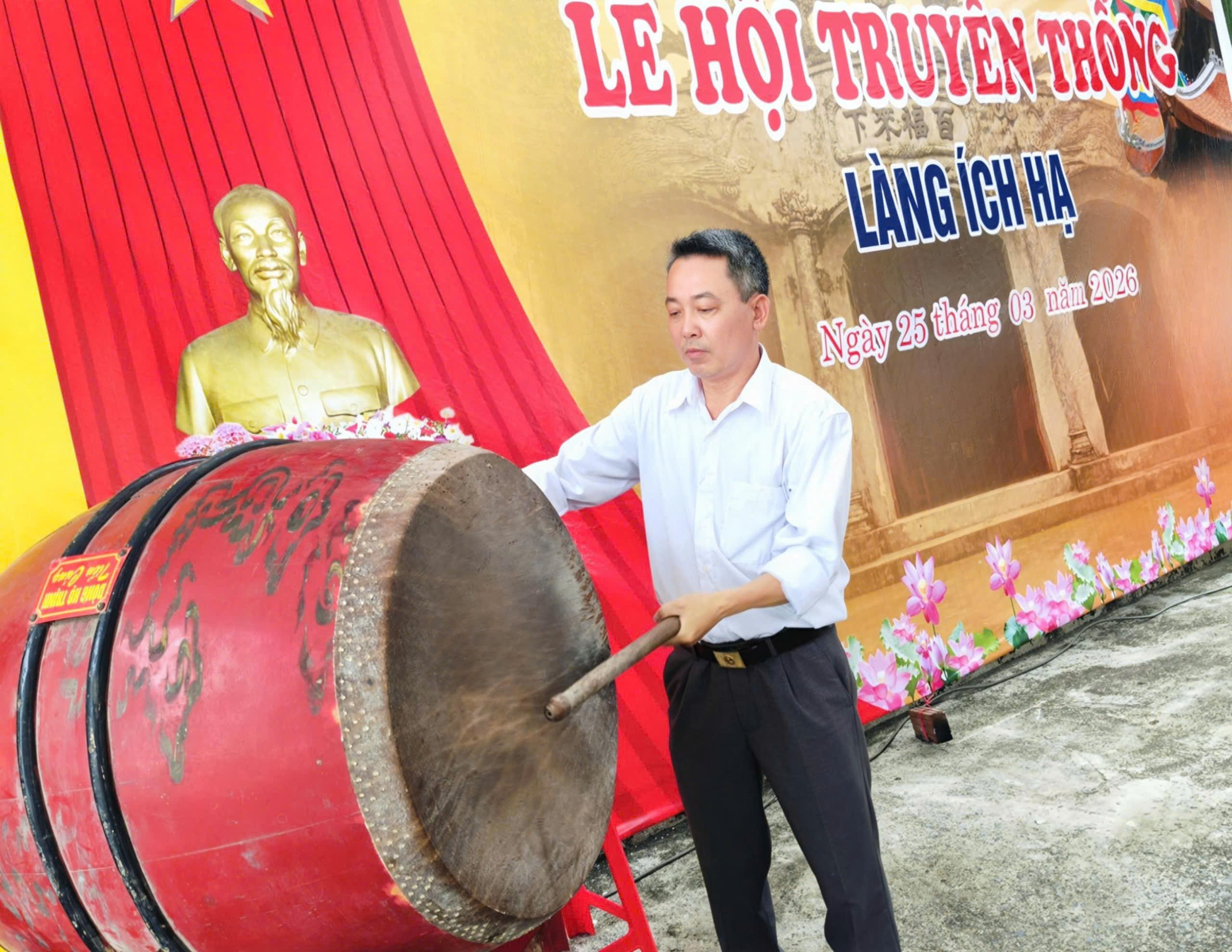 Anh-tin-bai