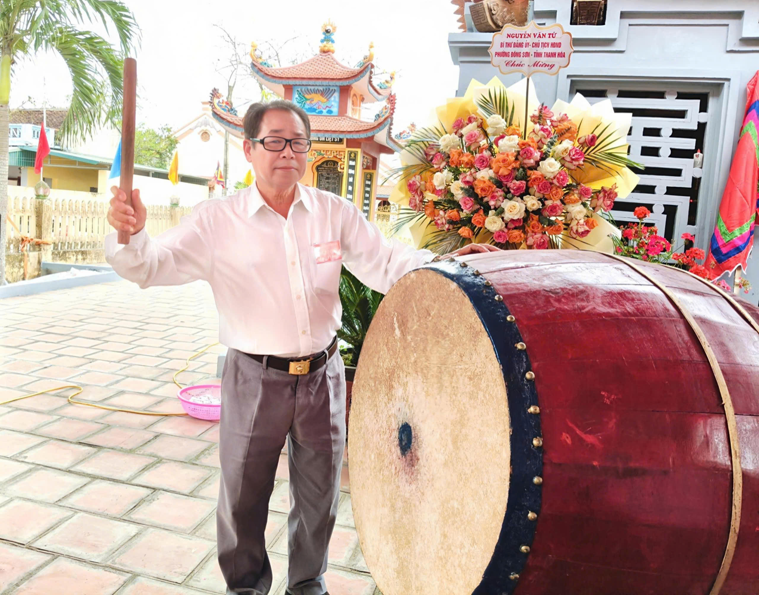 Anh-tin-bai