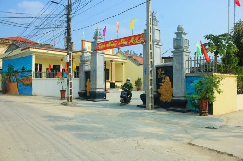 2. Nhà văn hóa....jpg