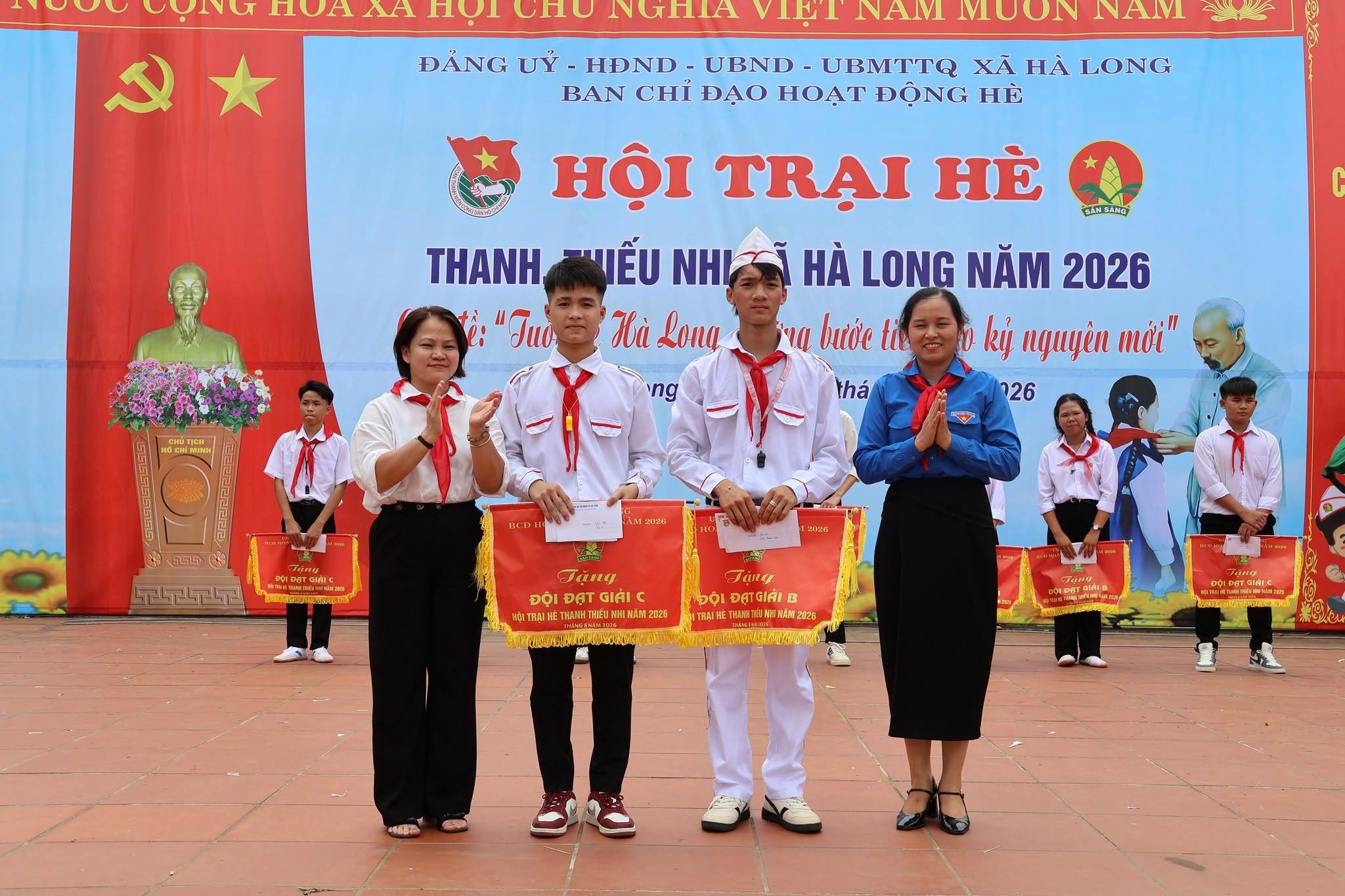 Anh-tin-bai
