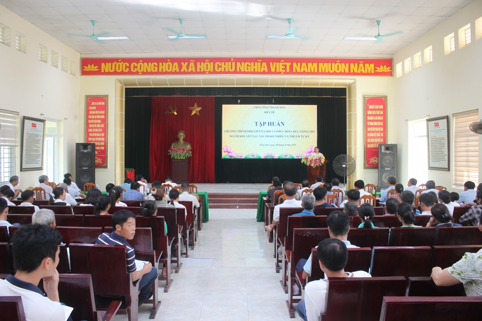 SỞ Y TẾ THANH HÓA TỔ CHỨC TẬP HUẤN CHƯƠNG TRÌNH TRỢ GIÚP XÃ HỘI VÀ PHỤC HỒI CHỨC NĂNG CHO NGƯỜI KHUYẾT TẬT, NGƯỜI RỐI NHIỄU VÀ TRẺ EM TỰ KỶ TẠI XÃ TỐNG SƠN.