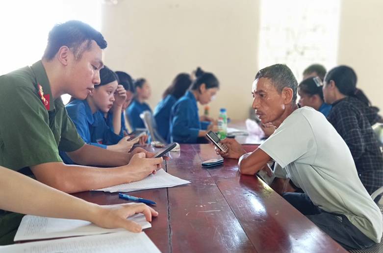 https://hatrung.thanhhoa.gov.vn/portal/Photos/2023-07/240264b894bf363dz4489665757532_661df88e5babe725680e130488dc1132.jpg