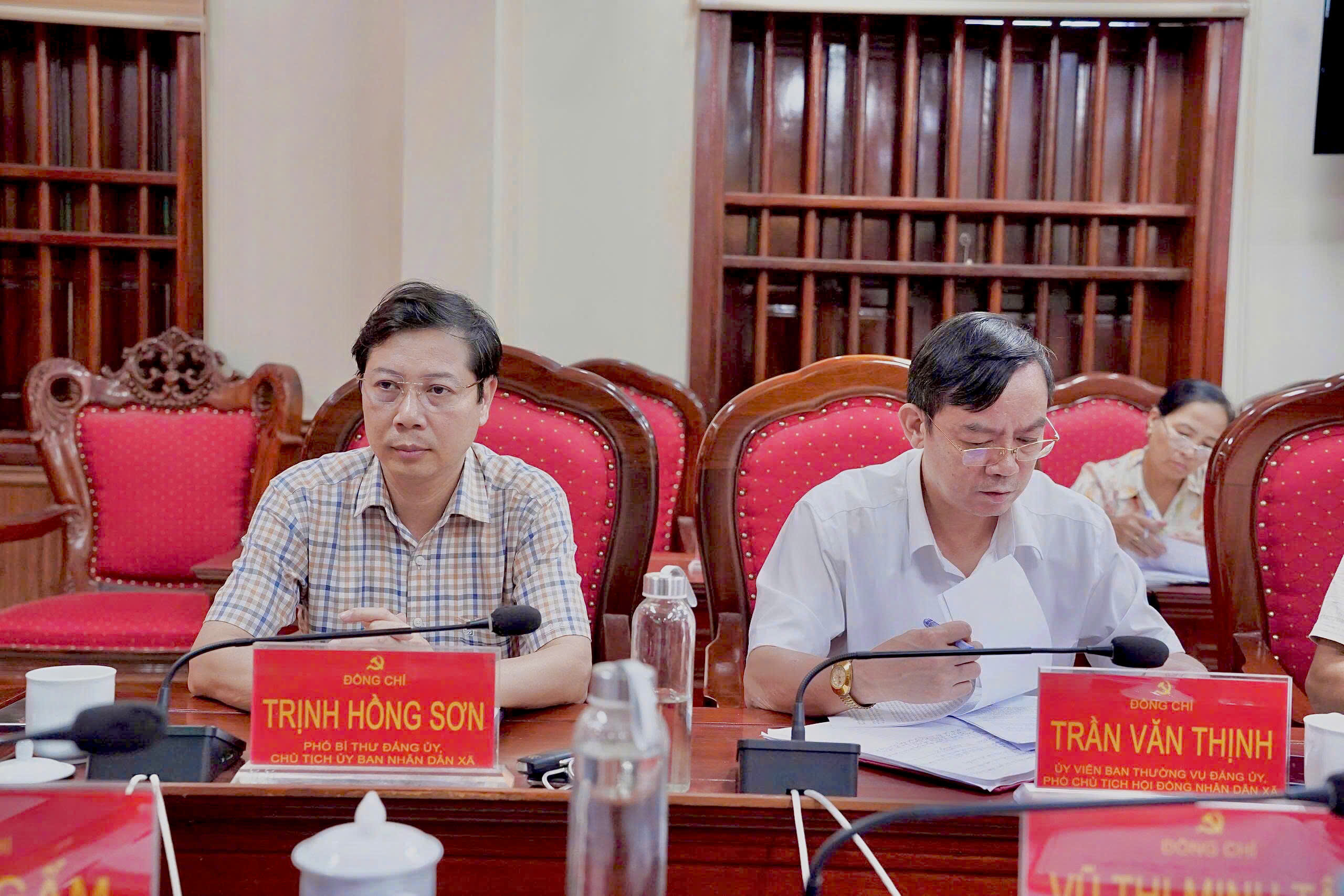 Anh-tin-bai
