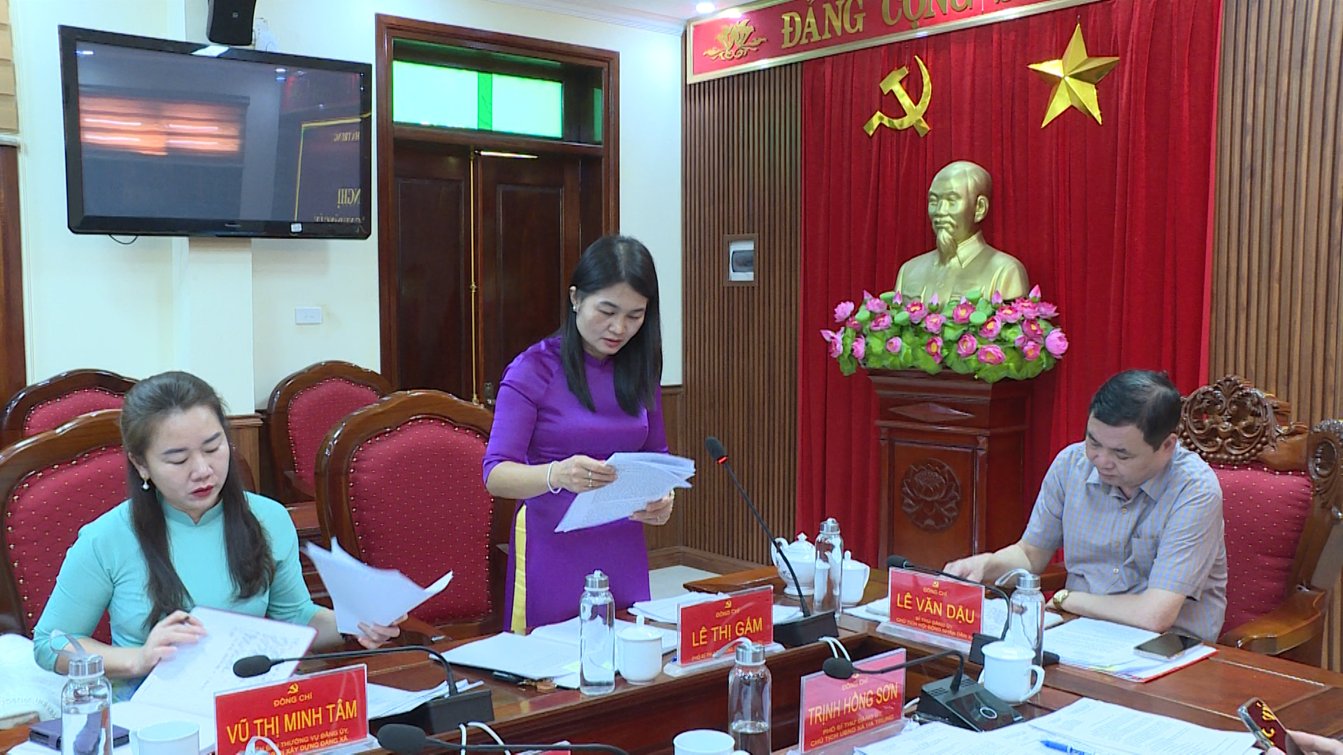 Anh-tin-bai