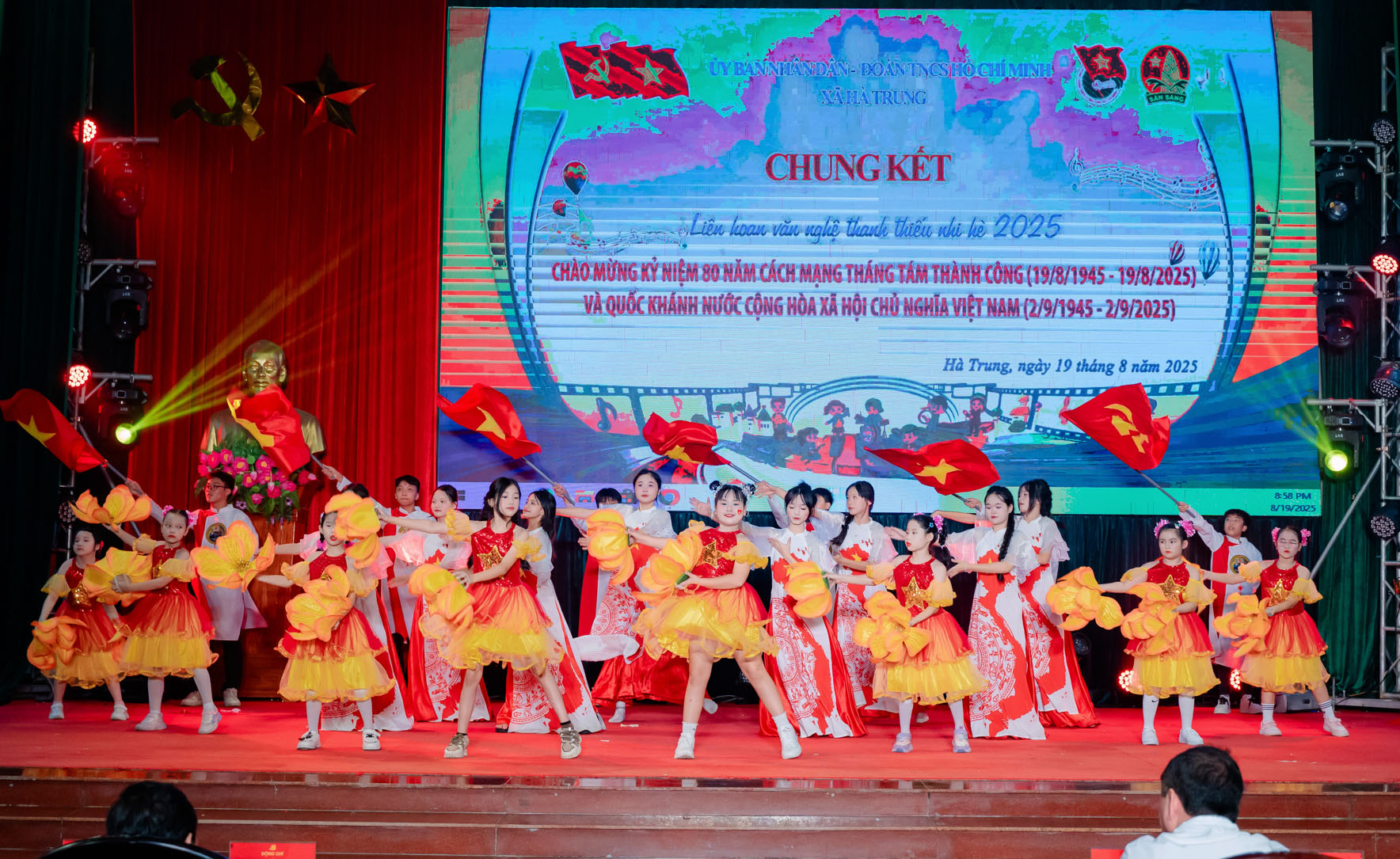 Anh-tin-bai