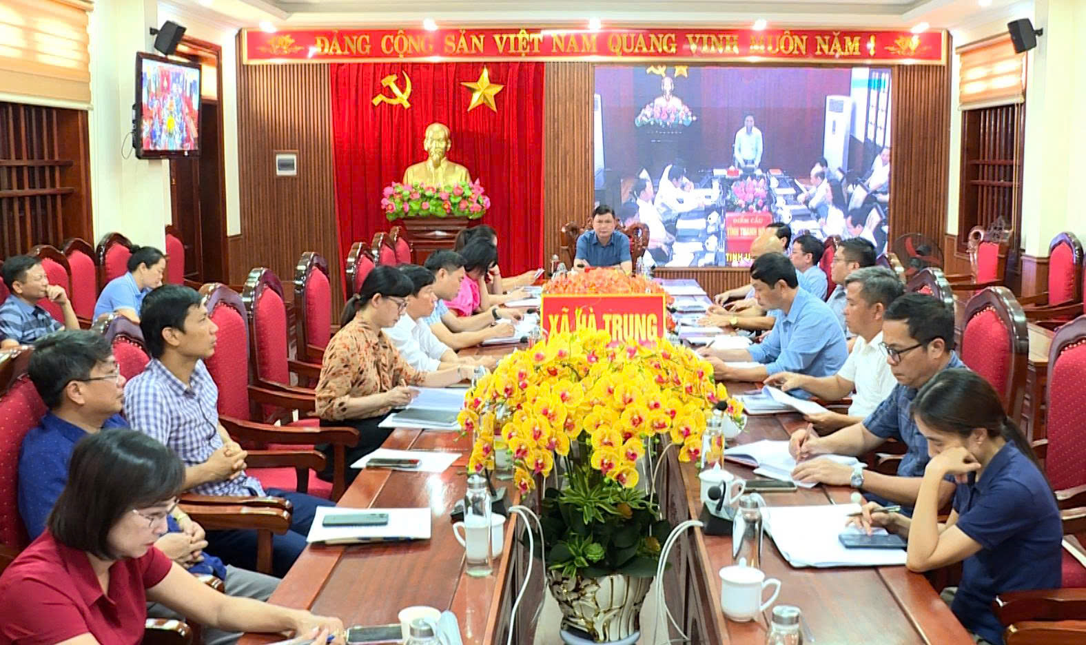 Anh-tin-bai