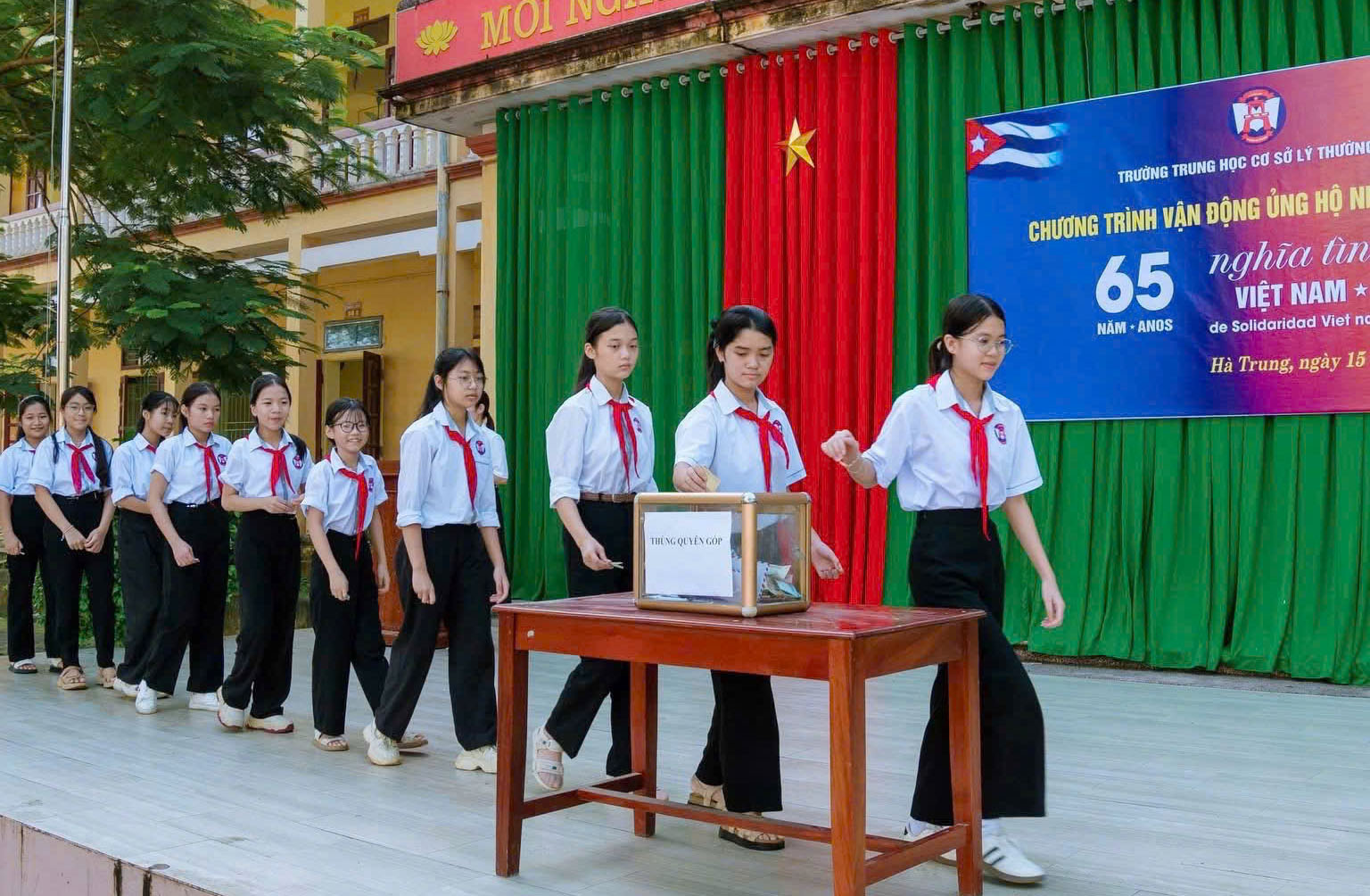Anh-tin-bai