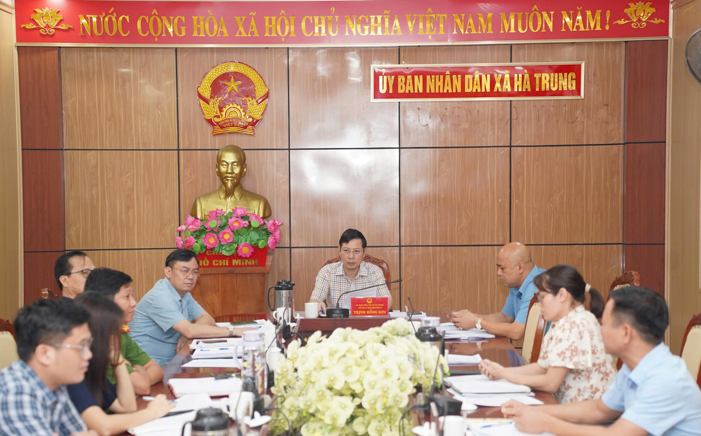 Anh-tin-bai