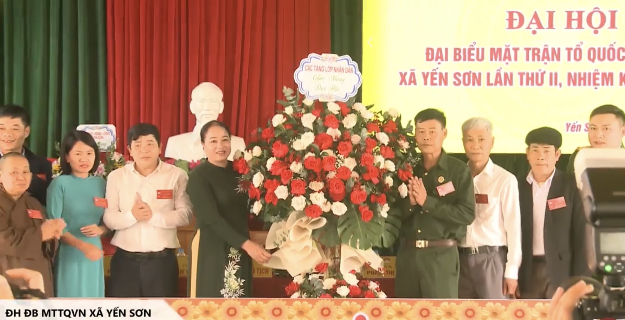 A đoàn thể.JPG