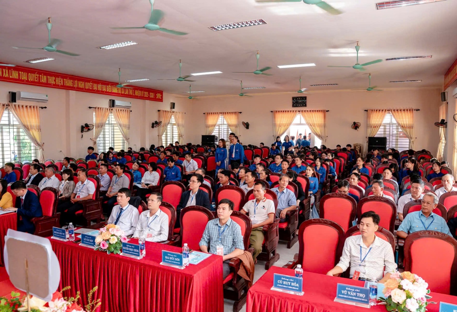 D:\1. TỔNG HỢP\Desktop\z7163059517150_04fd438aa8bf8aa69199feed2a2c40fd.jpg