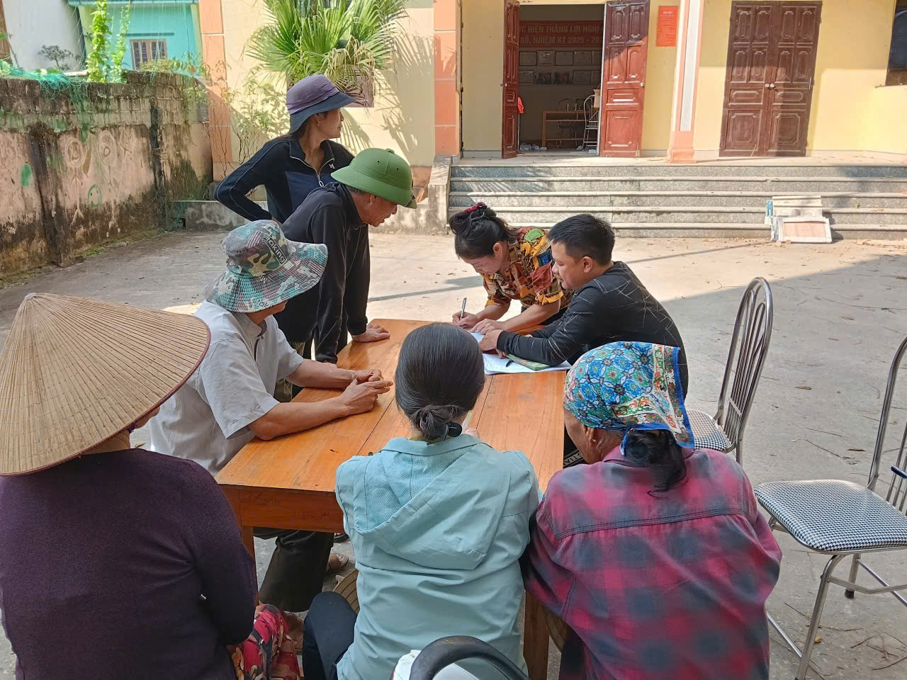 Description: D:\1. TỔNG HỢP\Desktop\z7432227483564_98270d19ed578b2fb1bbe973301eb3dc.jpg