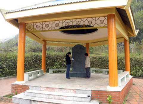 Description: https://baotanglichsu.vn/DataFiles/Uploaded/image/data%20Hung/thang%205%20n%C4%83m%202014/thanh%20lap%20doi%20thieu%20nien%20tien%20phong/1.jpg