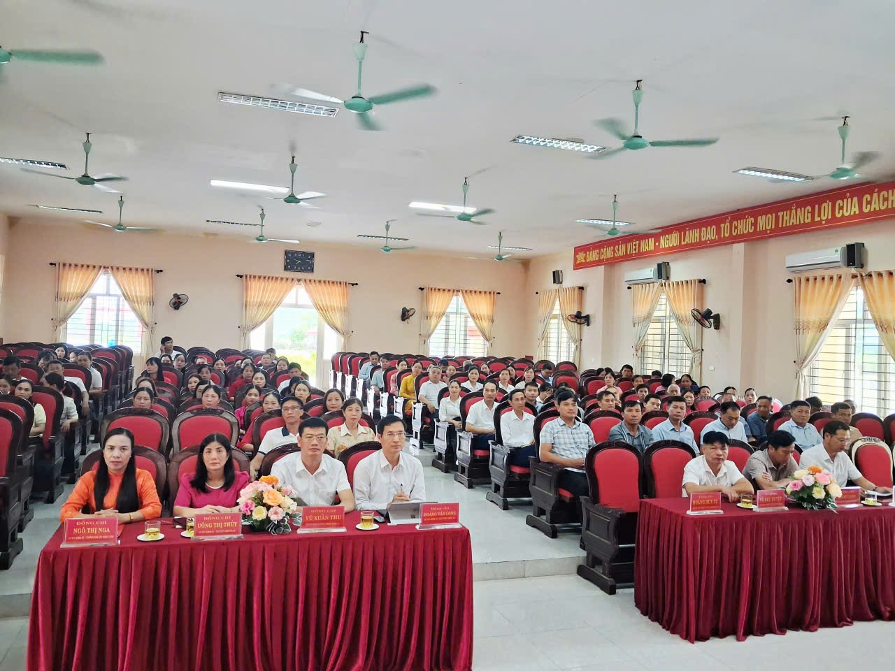 HỘI NGHỊ CÔNG BỐ QUYẾT ĐỊNH VỀ SẮP XẾP CÁC CƠ SỞ GIÁO DỤC TRÊN ĐỊA BÀN XÃ LĨNH TOẠI