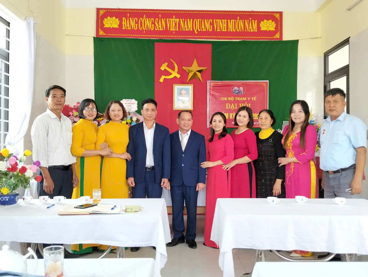 Chi bộ Trạm y tế.jpg