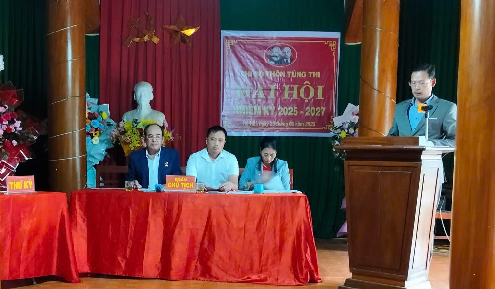 Tùng Thi 1.jpg