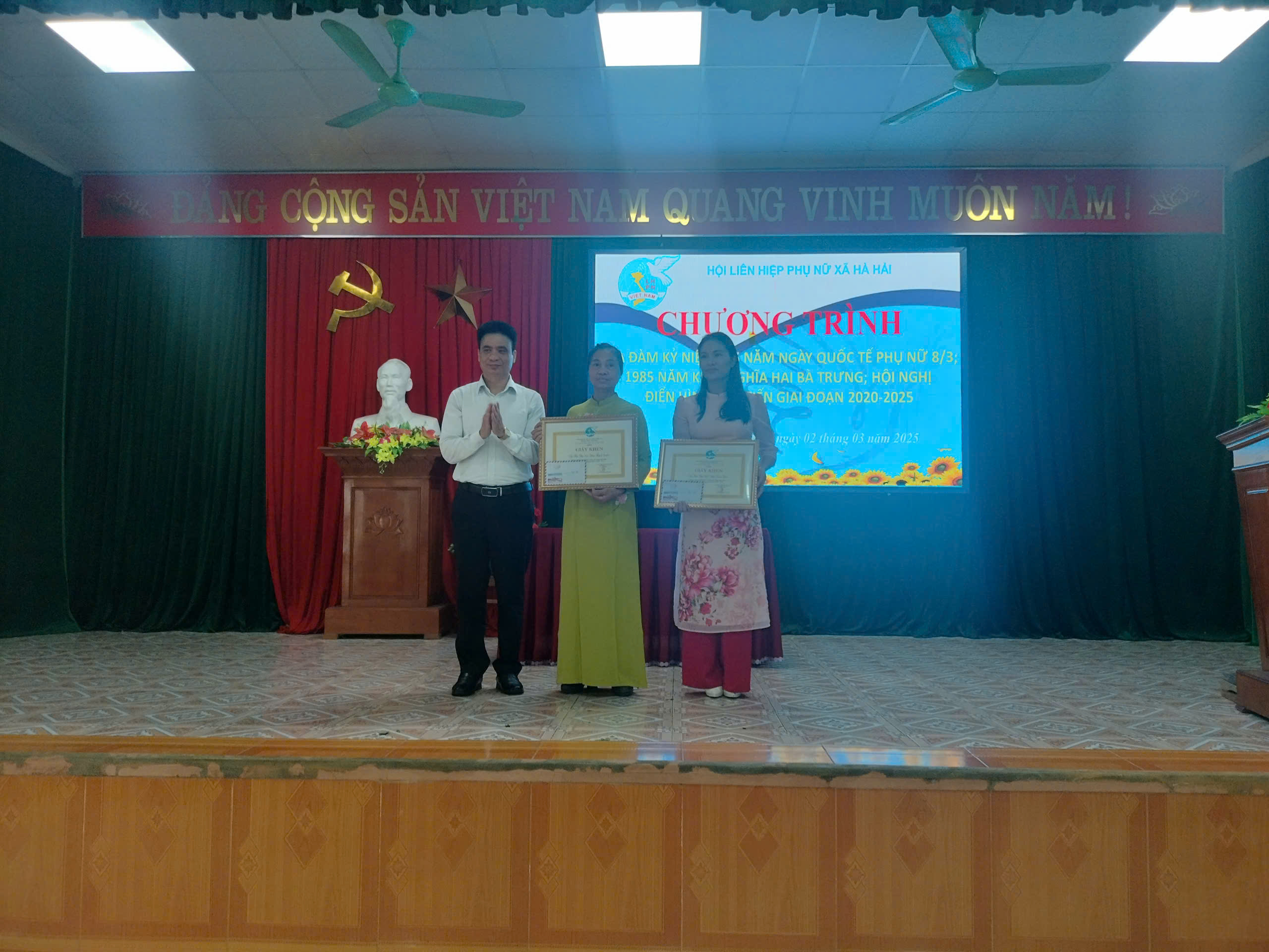 tuyen trao phan thương.jpg