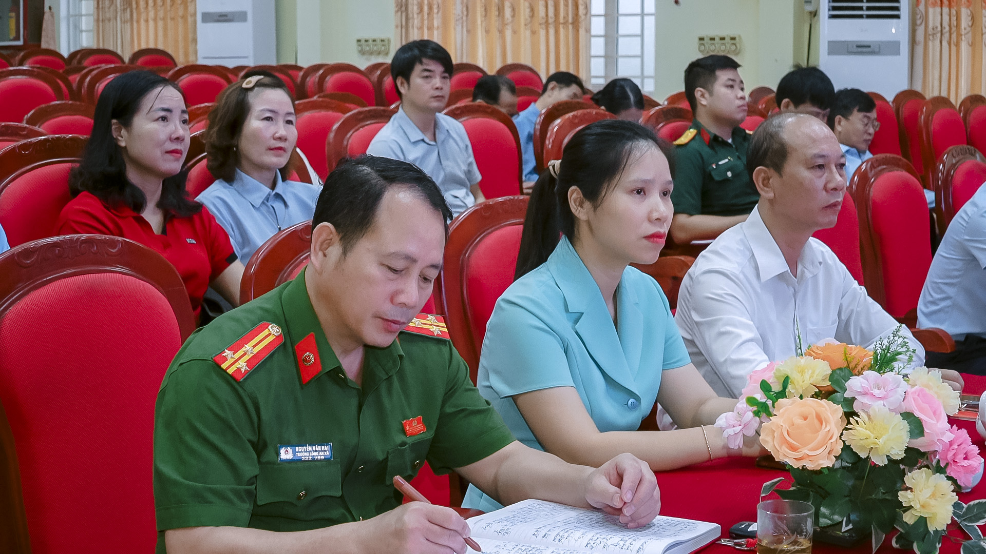 Anh-tin-bai