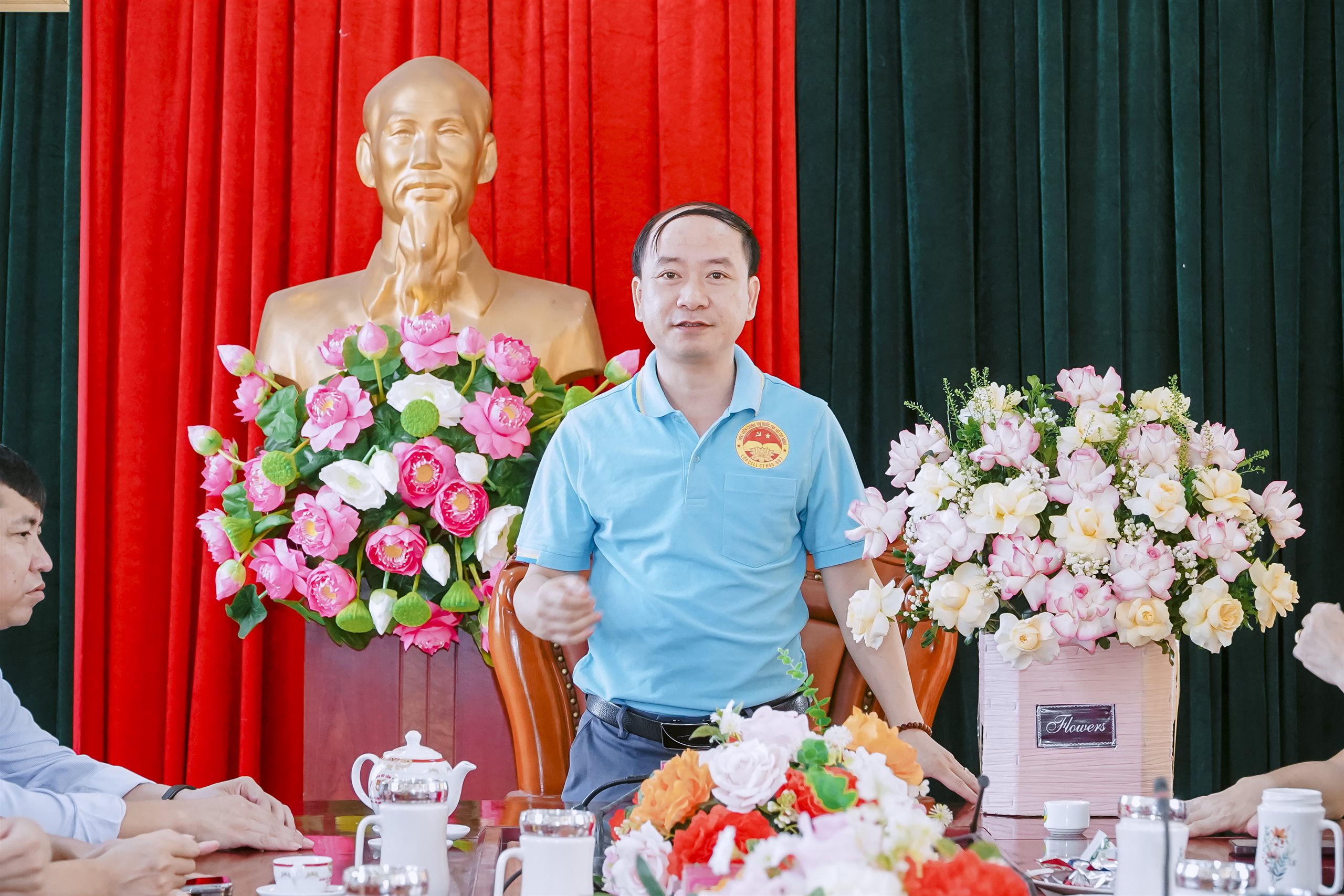 Anh-tin-bai