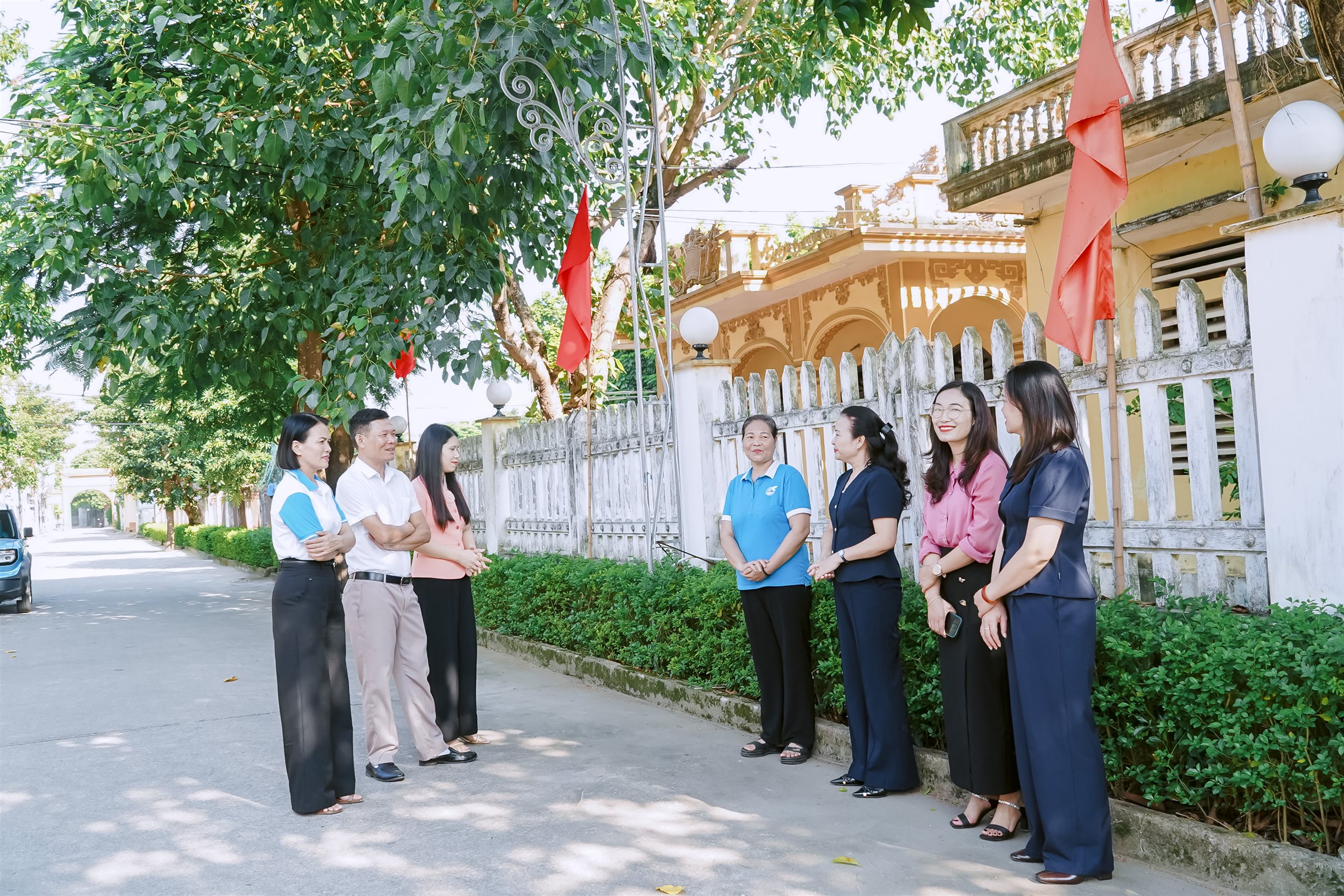 Anh-tin-bai
